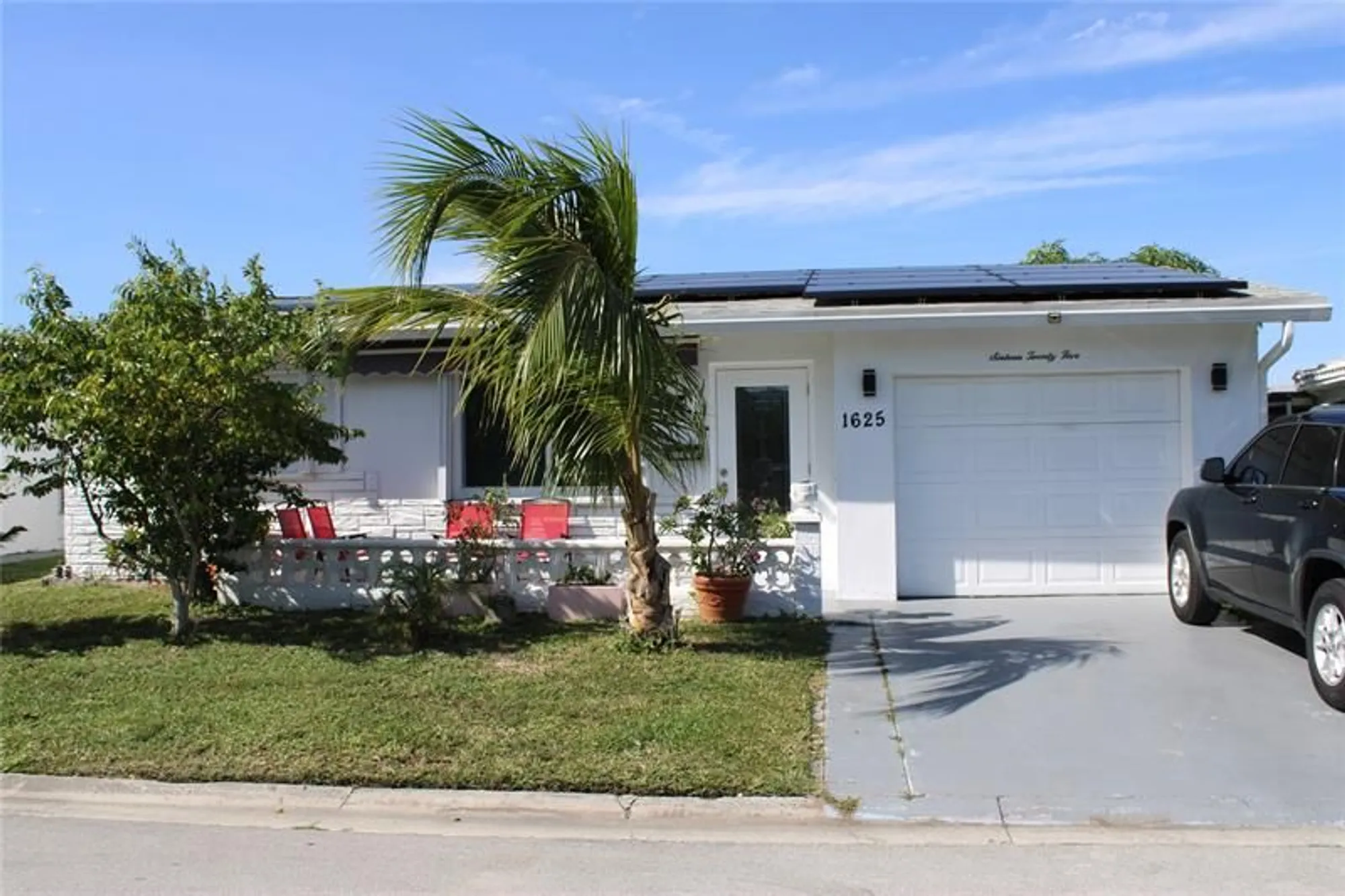 Property Slideshow image 1 of 24 | 1625 nw 68th ter, Margate, FL, 33063