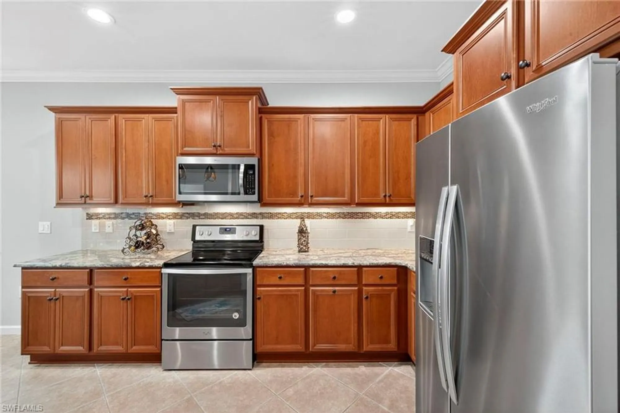 Property Slideshow image 13 of 50 | 10351 glastonbury cir 102, Fort Myers, FL, 33913