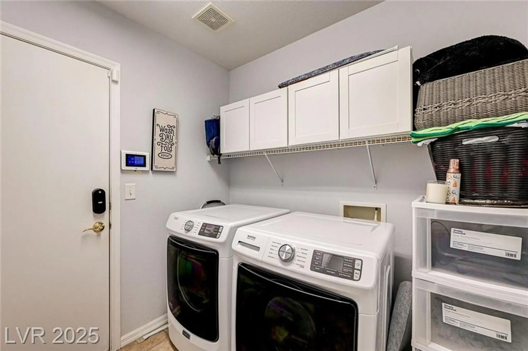 Property Slideshow image 34 of 41 | 10393 abisso dr, Las Vegas, NV, 89135