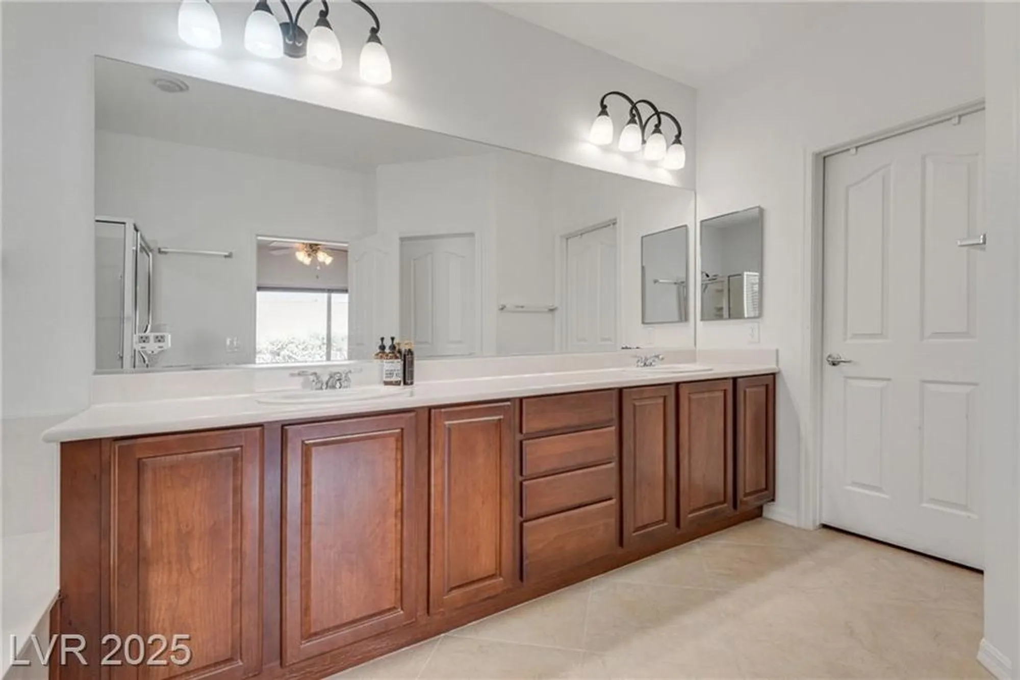 Property Slideshow image 23 of 34 | 2348 kalkaska dr, Henderson, NV, 89044