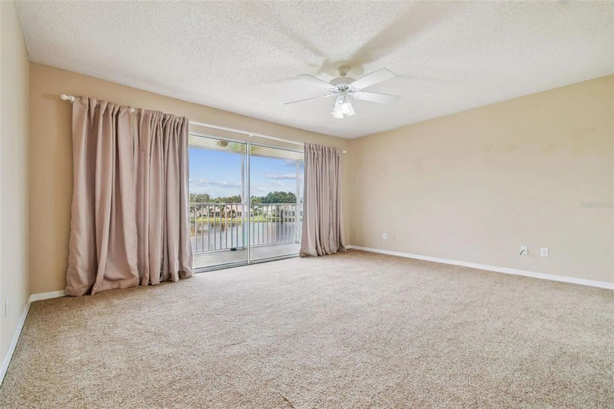 Property Slideshow image 25 of 44 | 2309 lyndhurst dr, Sun City Center, FL, 33573