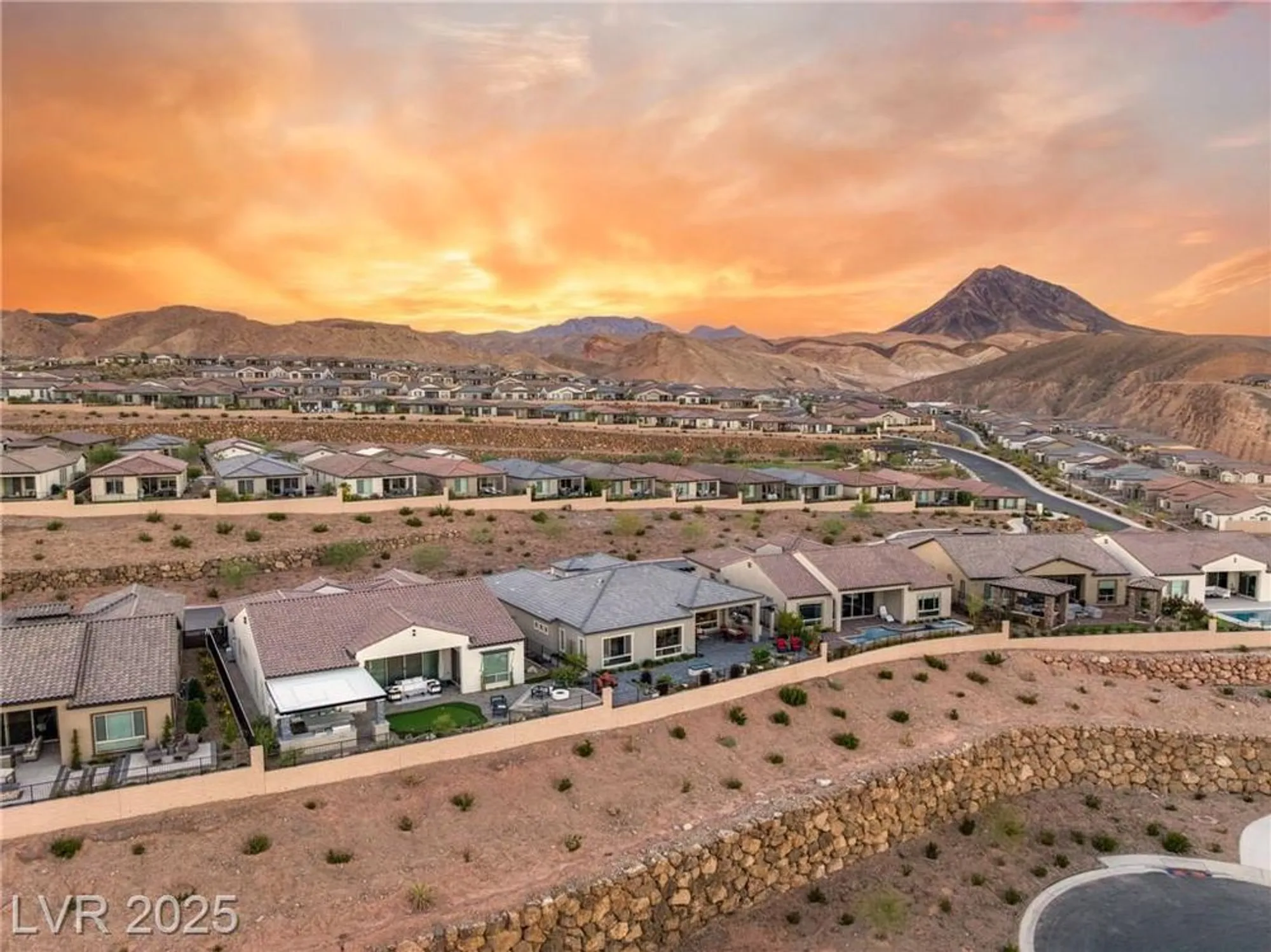 Property Slideshow image 64 of 74 | 156 stone mesa ct, Henderson, NV, 89011