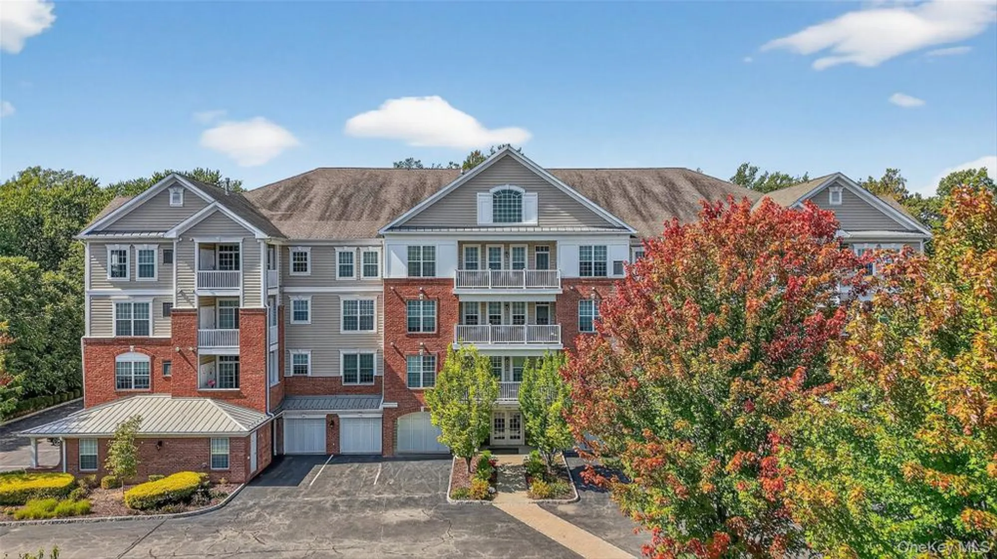 Property Slideshow image 34 of 43 | 423 regency dr, Fishkill, NY, 12524