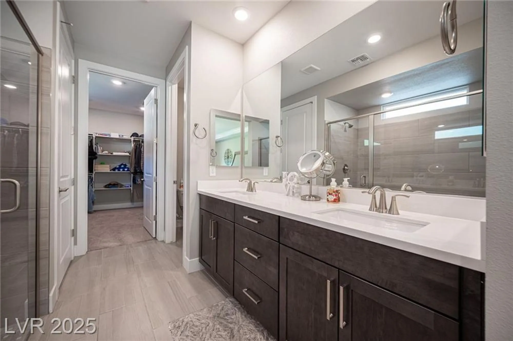 Property Slideshow image 37 of 55 | 35 cliffwater st, Henderson, NV, 89011