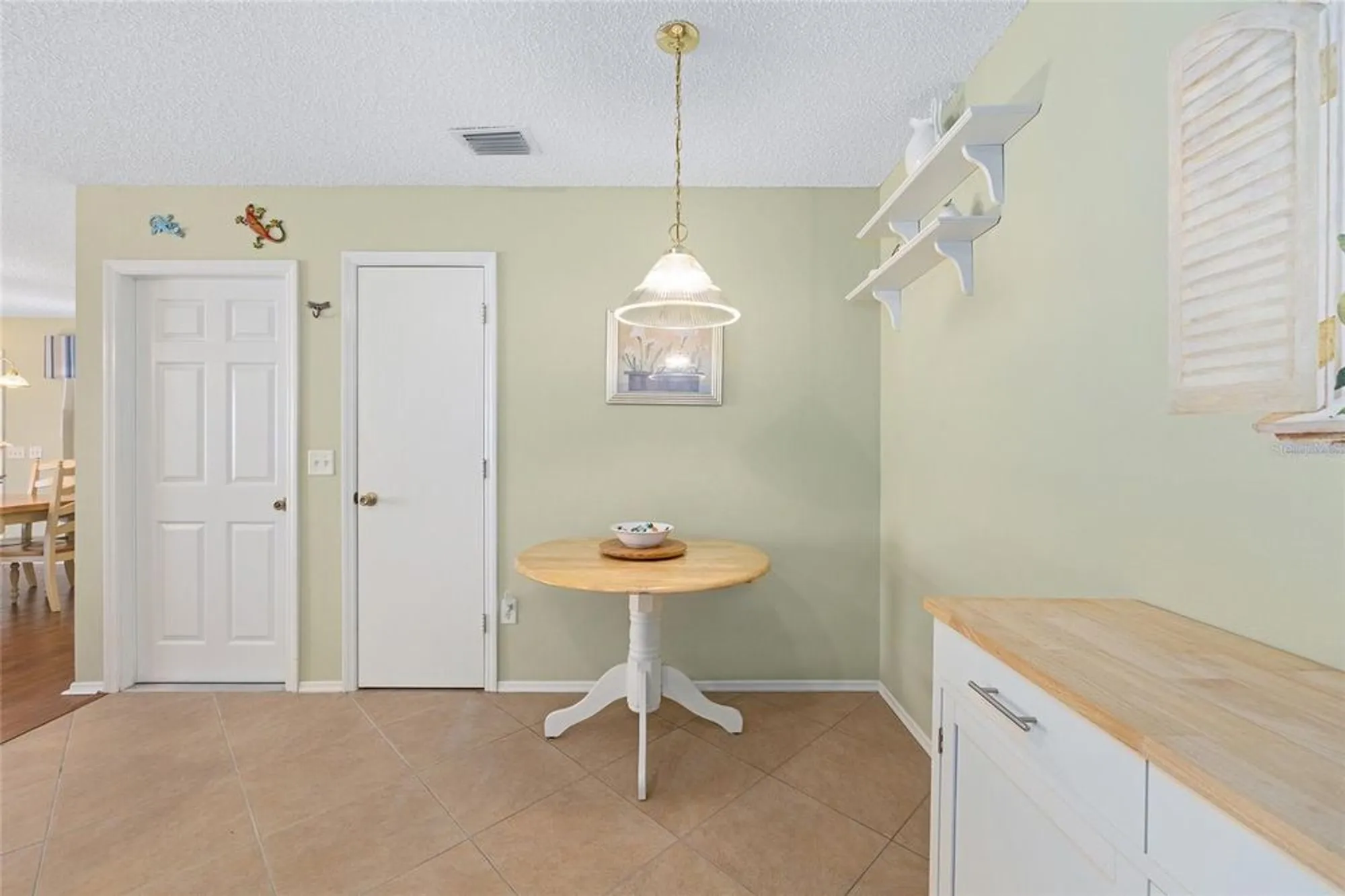 Property Slideshow image 20 of 43 | 16894 se 94th sunnybrook cir, The Villages, FL, 32162