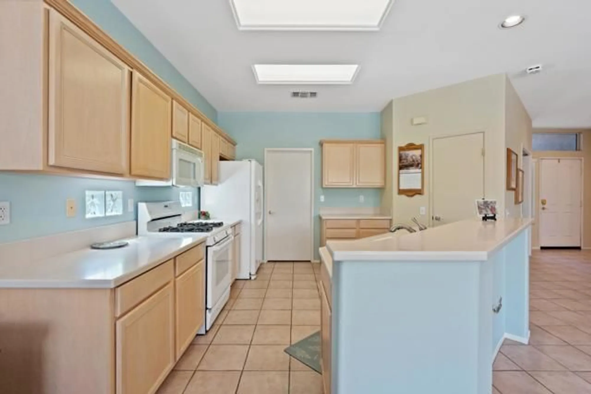 Property Slideshow image 14 of 26 | 37410 medjool ave, Palm Desert, CA, 92211