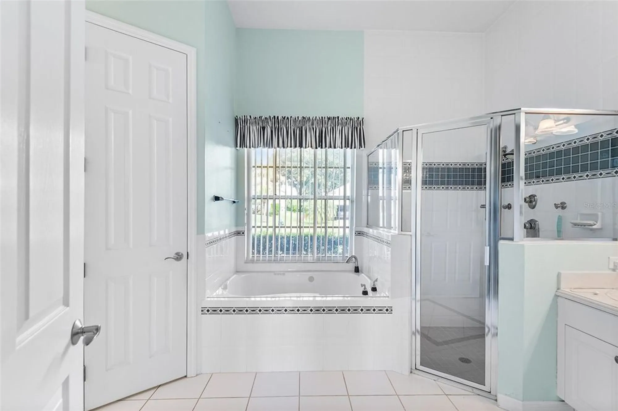 Property Slideshow image 25 of 41 | 2817 falcon rdg, Clermont, FL, 34711