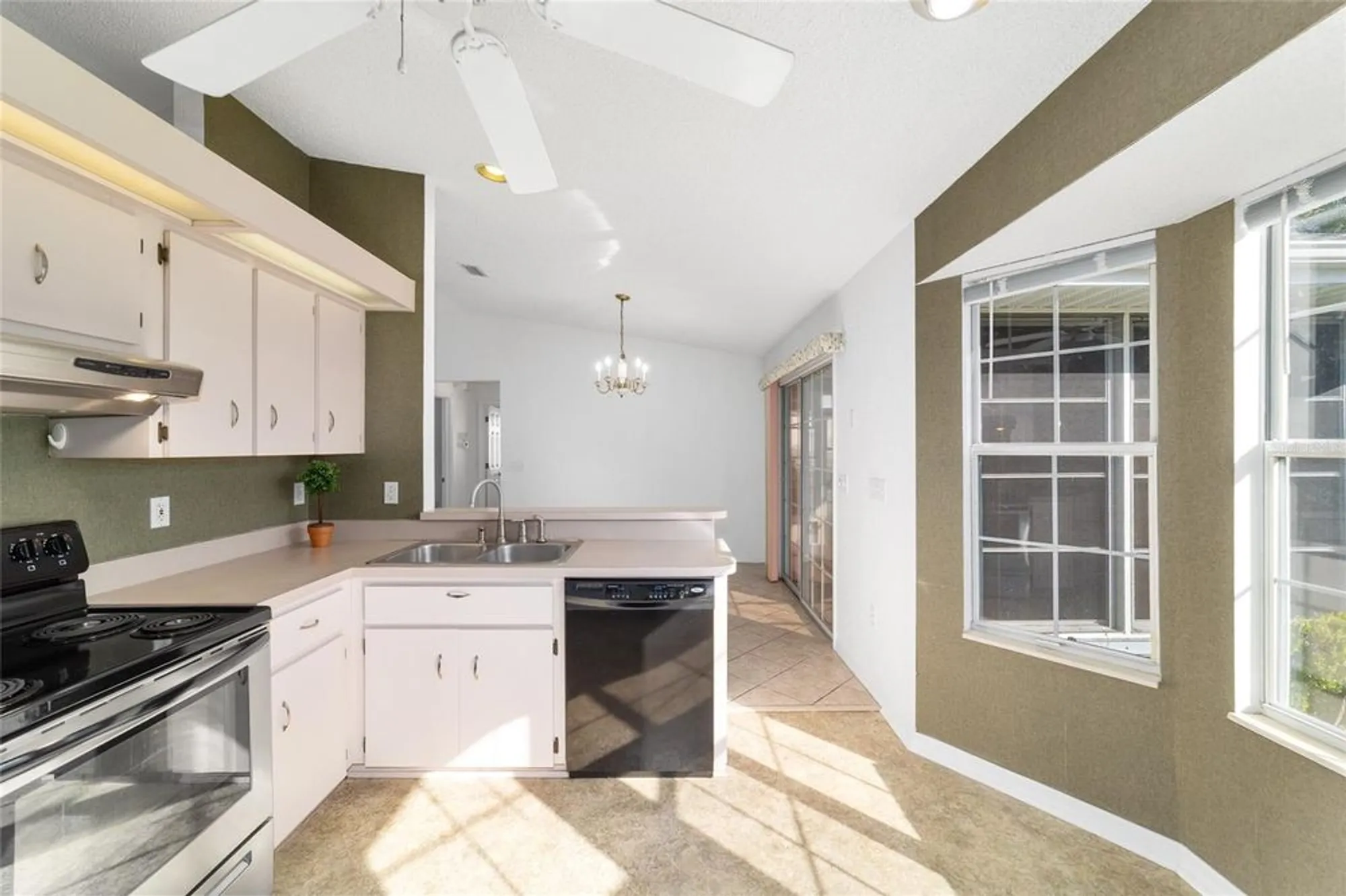 Property Slideshow image 23 of 55 | 8152 sw 108th loop, Ocala, FL, 34481