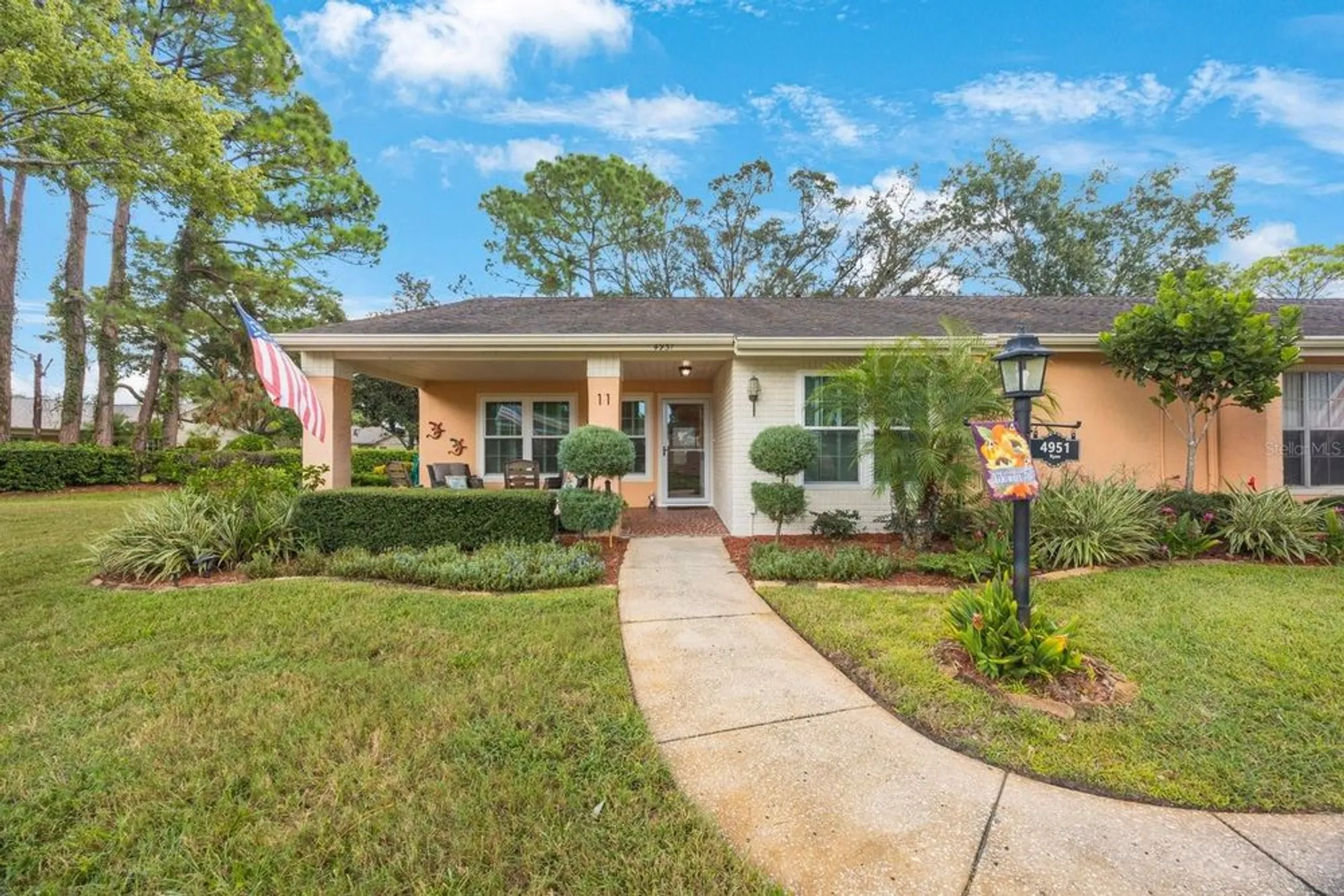 Property Slideshow image 5 of 43 | 4951 grist mill cir, New Port Richey, FL, 34655