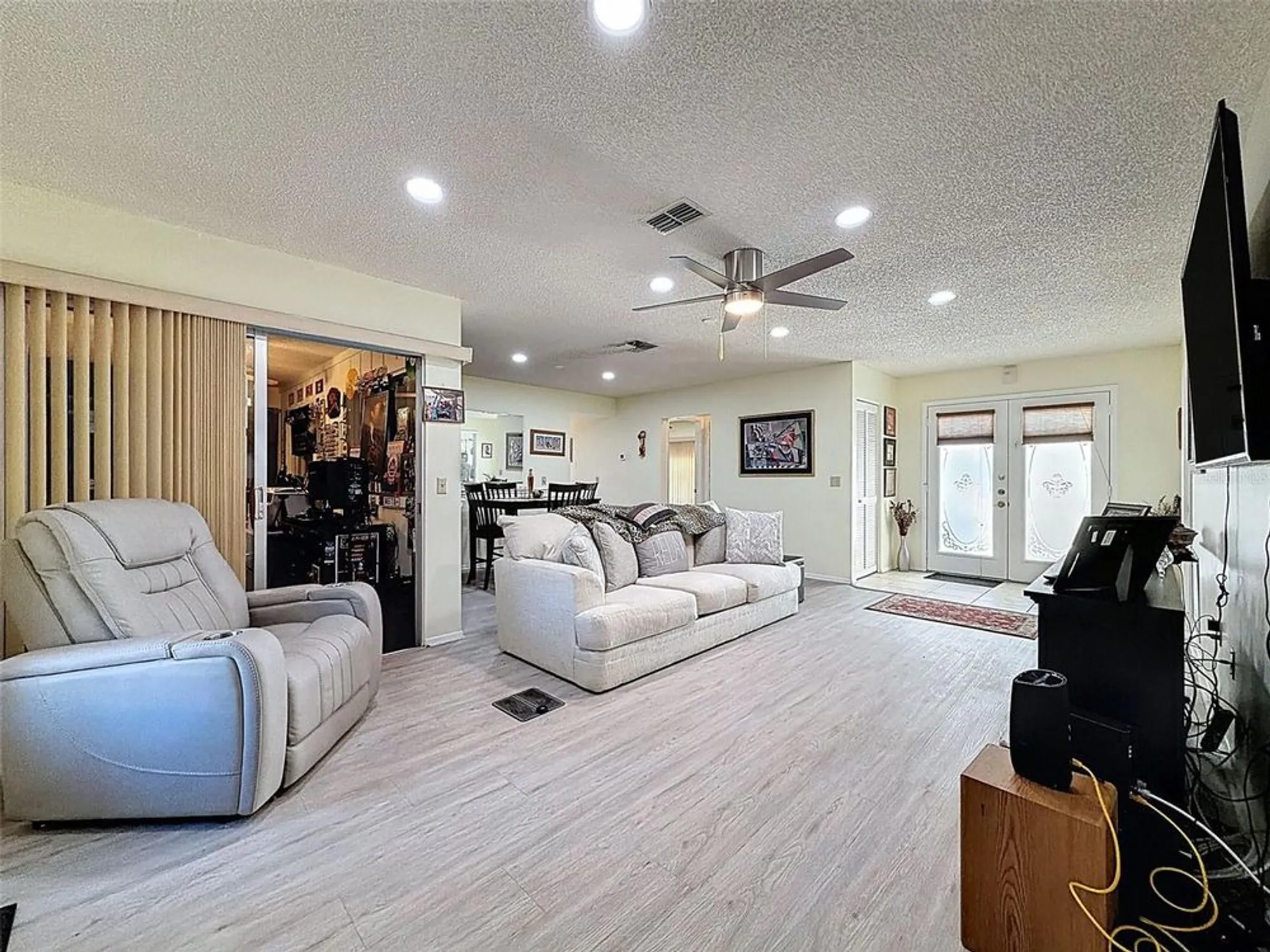 Property Slideshow image 8 of 26 | 11220 elderberry dr, Port Richey, FL, 34668