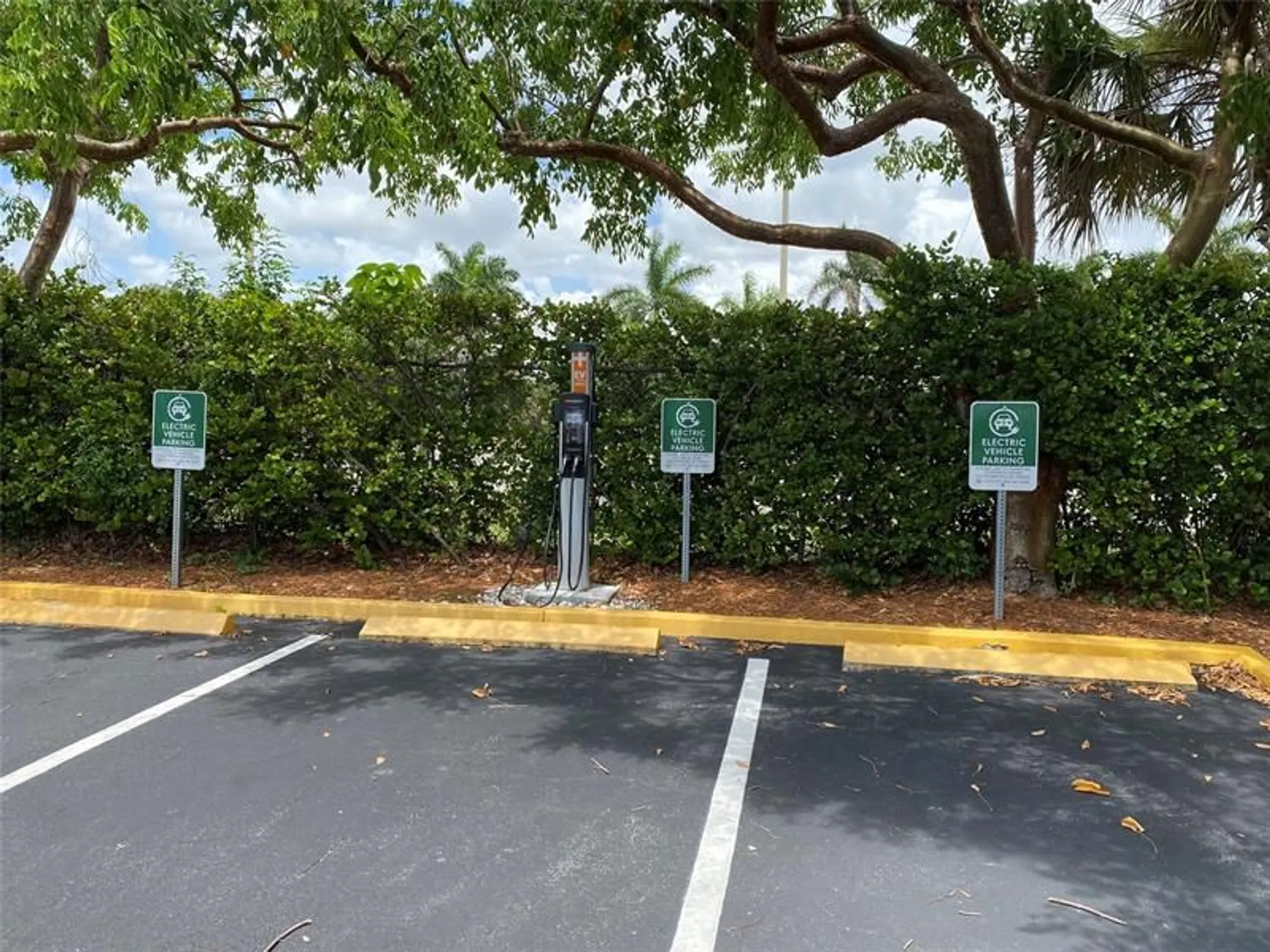 Property Slideshow image 35 of 44 | 2019 cambridge a # 2019, Deerfield Beach, FL, 33442