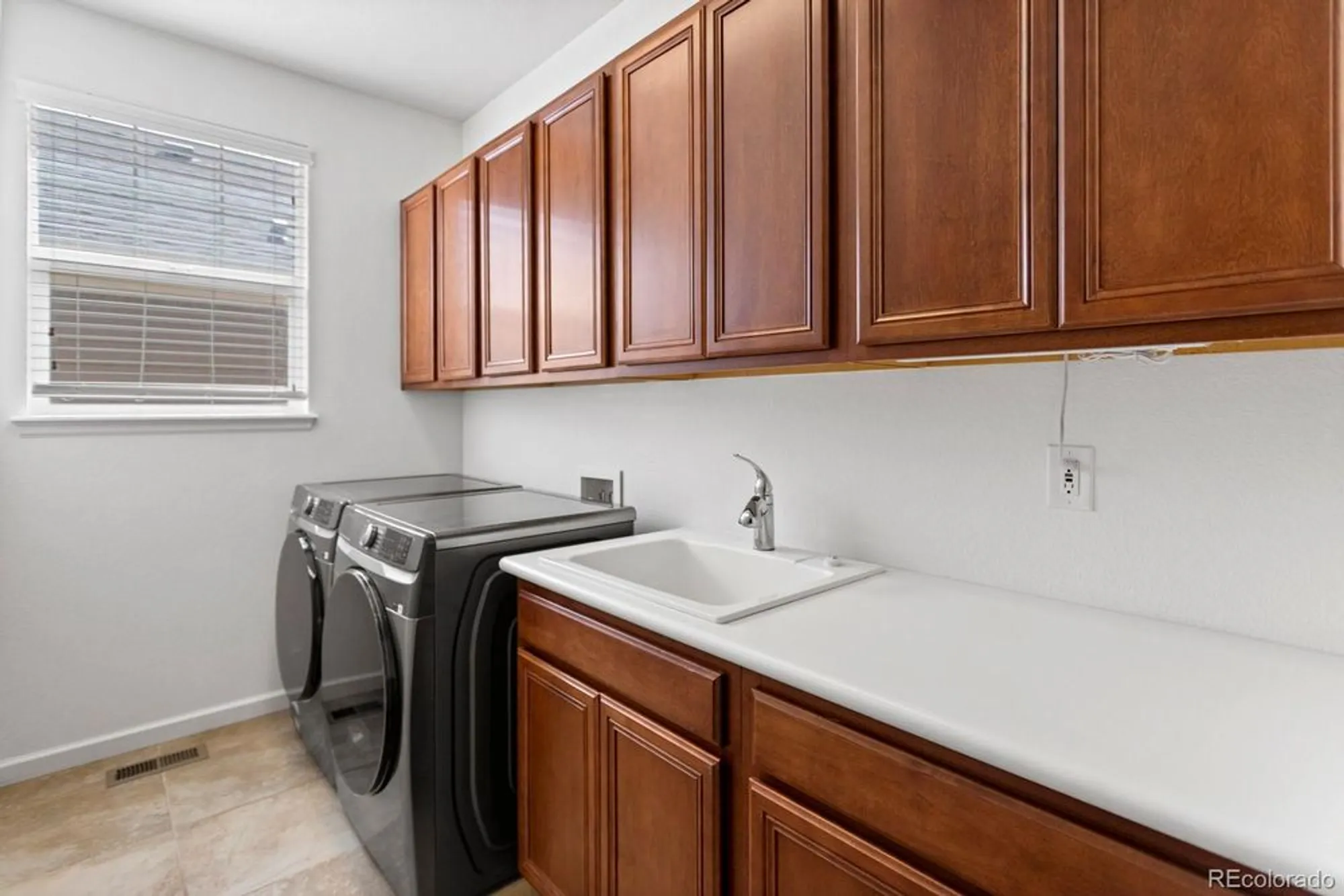 Property Slideshow image 25 of 29 | 19834 w 56th pl, Golden, CO, 80403