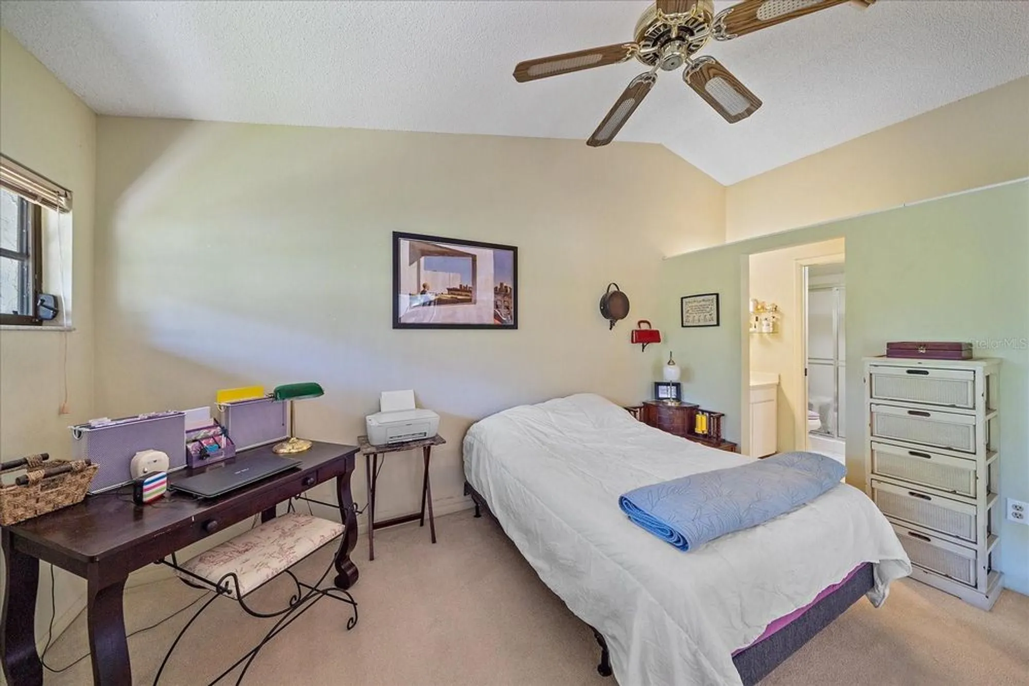 Property Slideshow image 9 of 34 | 6040 oak creek ln 1822, Bradenton, FL, 34210