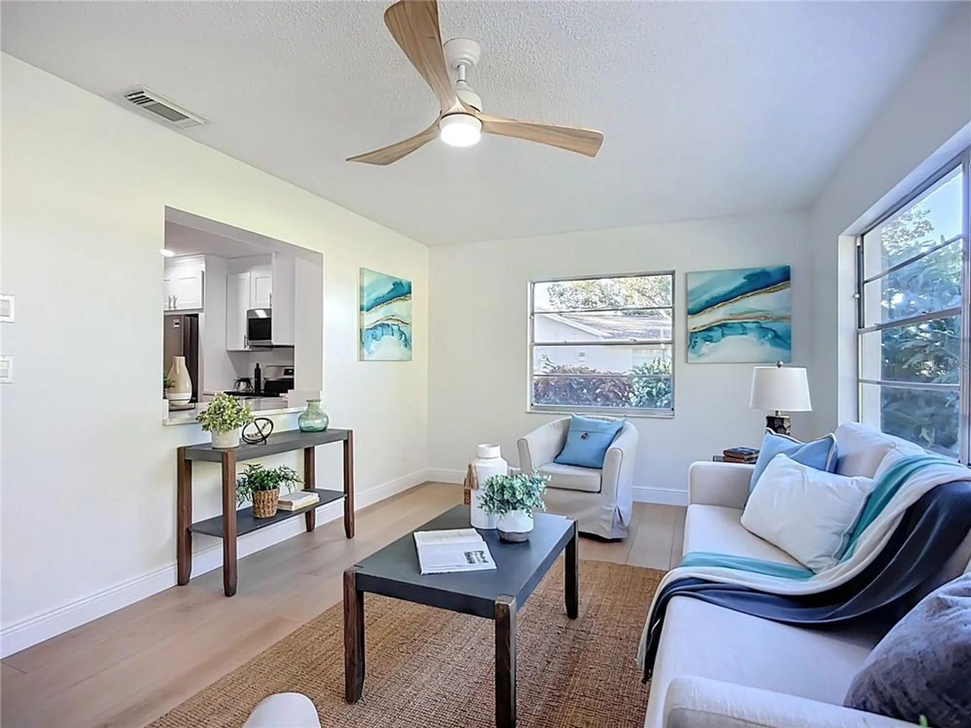 Property Slideshow image 12 of 41 | 2014 hampstead cir, Sun City Center, FL, 33573