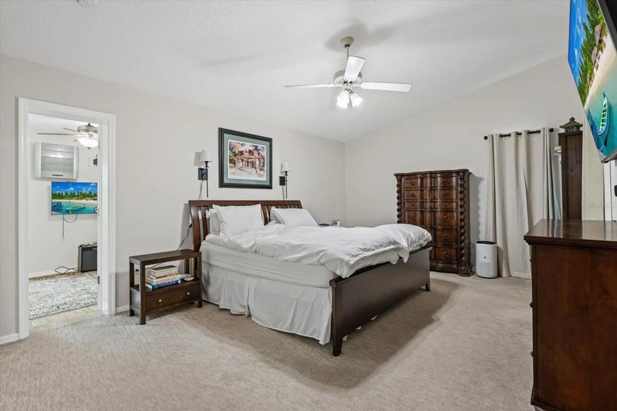 Property Slideshow image 20 of 44 | 3339 sheffield cir, Sarasota, FL, 34239