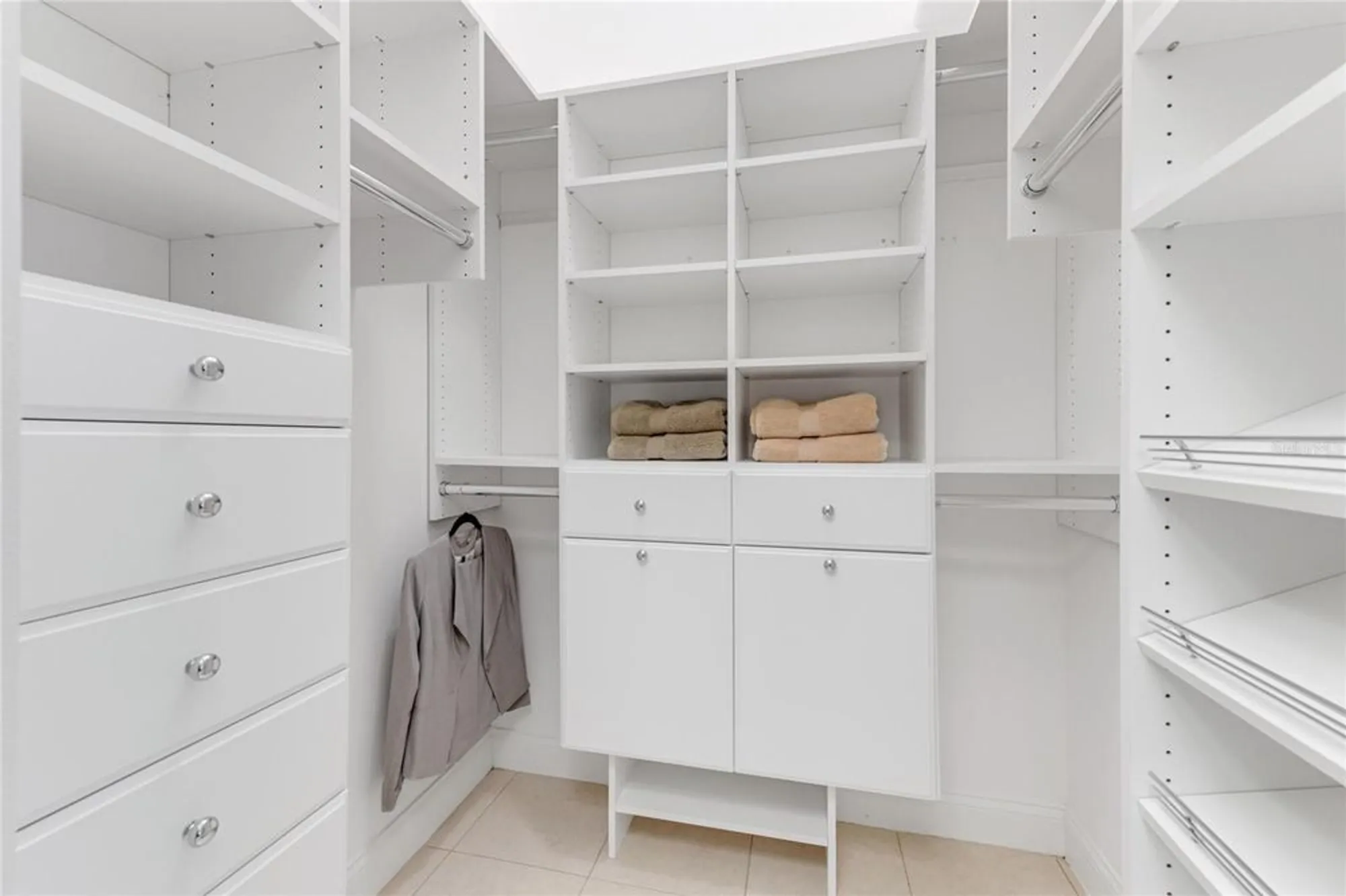 Property Slideshow image 22 of 59 | 1383 coconut palm cir, Port Orange, FL, 32128