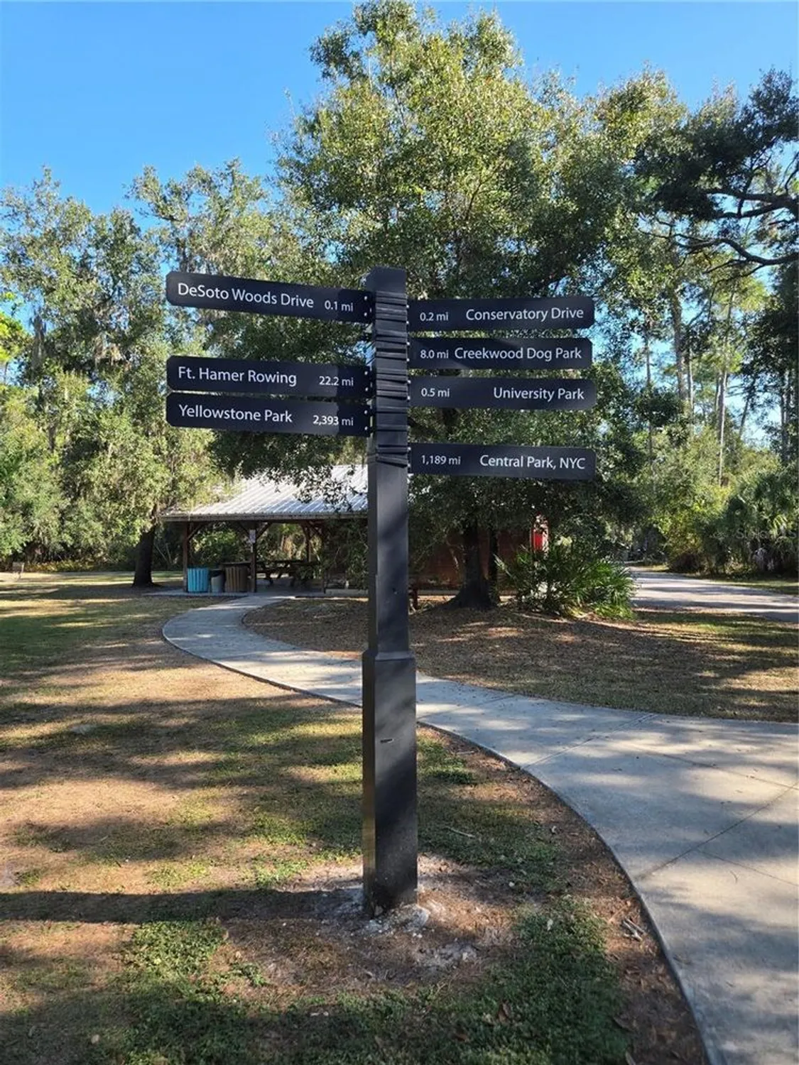 Property Slideshow image 46 of 64 | 8010 conservatory dr, Sarasota, FL, 34243