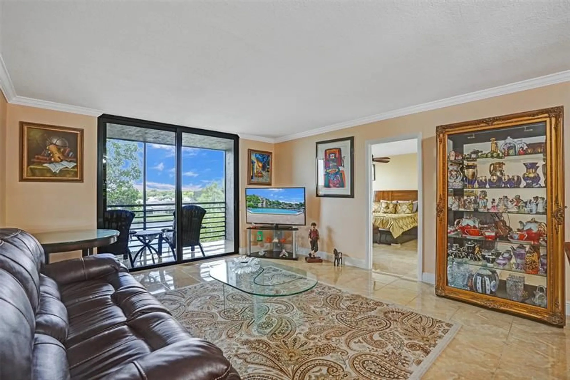 Property Slideshow image 15 of 48 | 1101 colony point cir 403, Pembroke Pines, FL, 33026