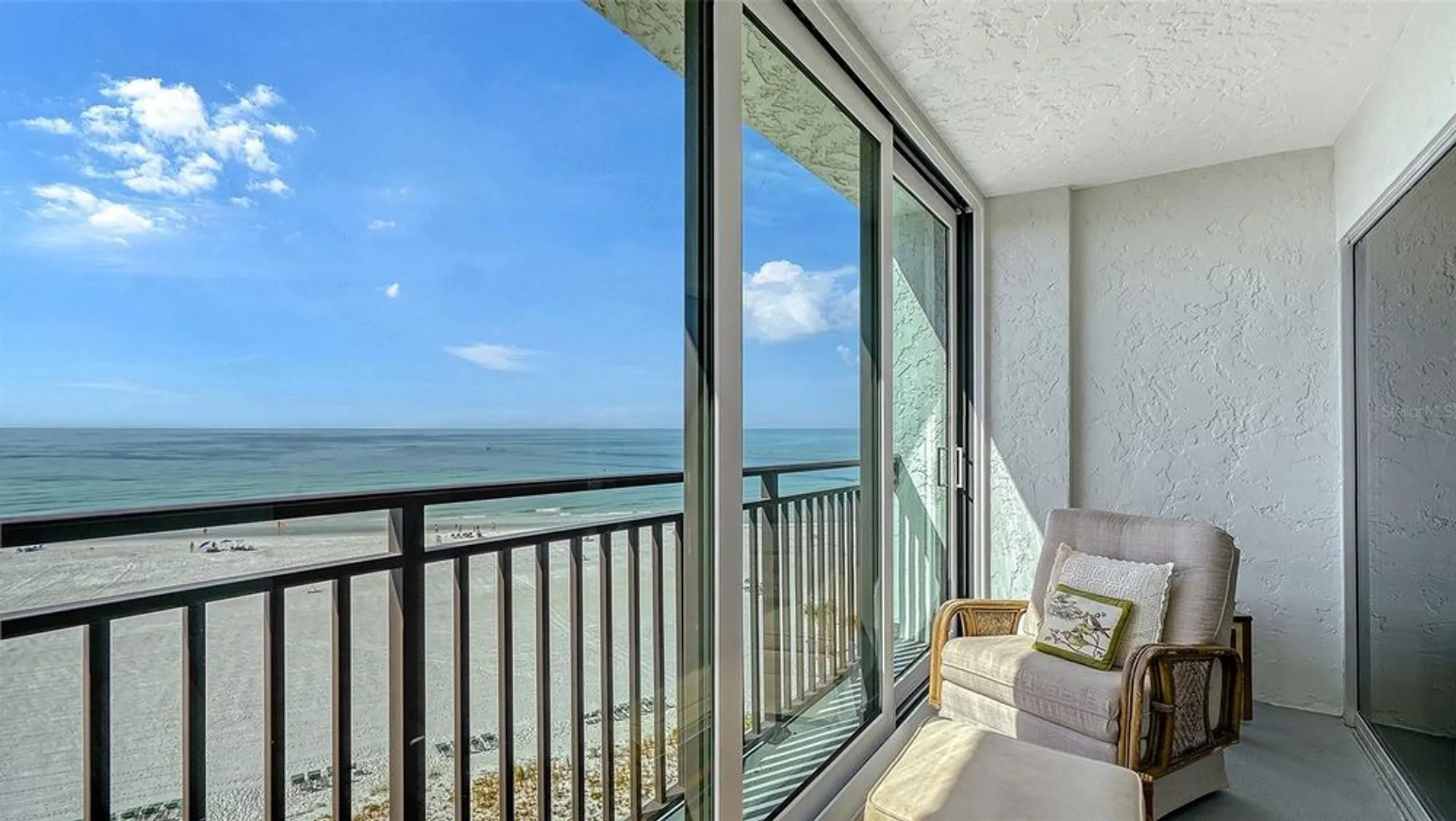 Property Slideshow image 15 of 56 | 19 whispering sands dr 802, Sarasota, FL, 34242