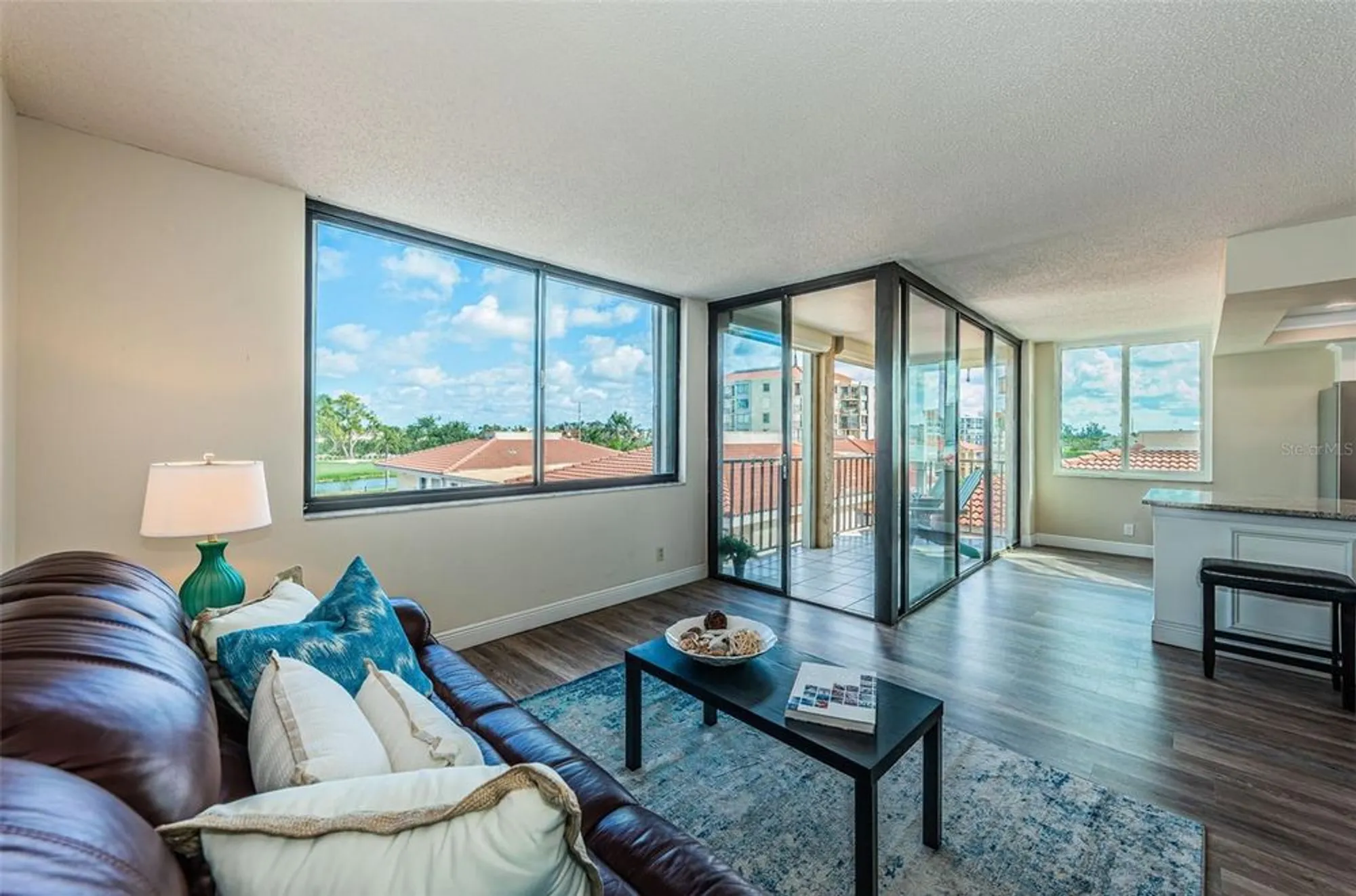 Property Slideshow image 3 of 62 | 6158 palma del mar blvd s apt 306, St Petersburg, FL, 33715