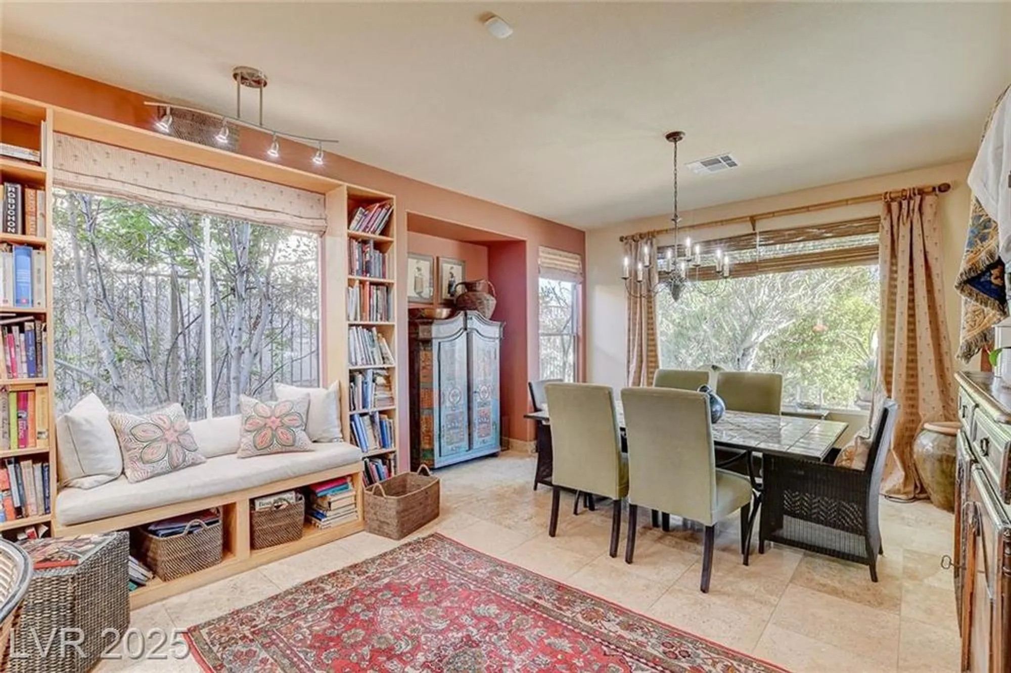 Property Slideshow image 24 of 56 | 5152 vincitor st, Las Vegas, NV, 89135