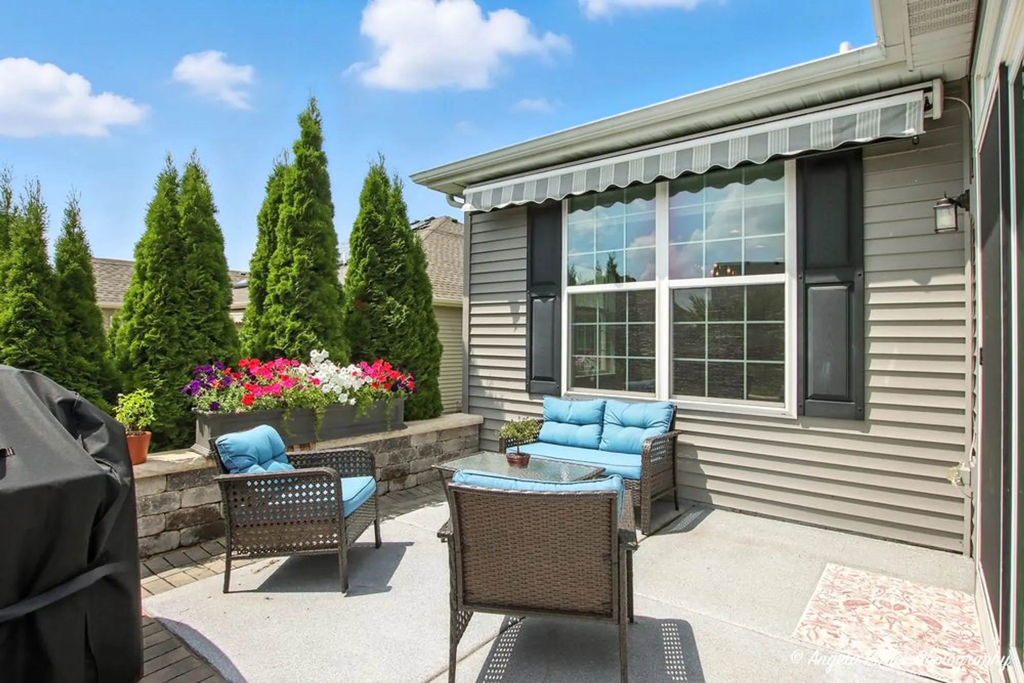 Property Slideshow image 27 of 36 | 1855 alta dr, Volo, IL, 60020