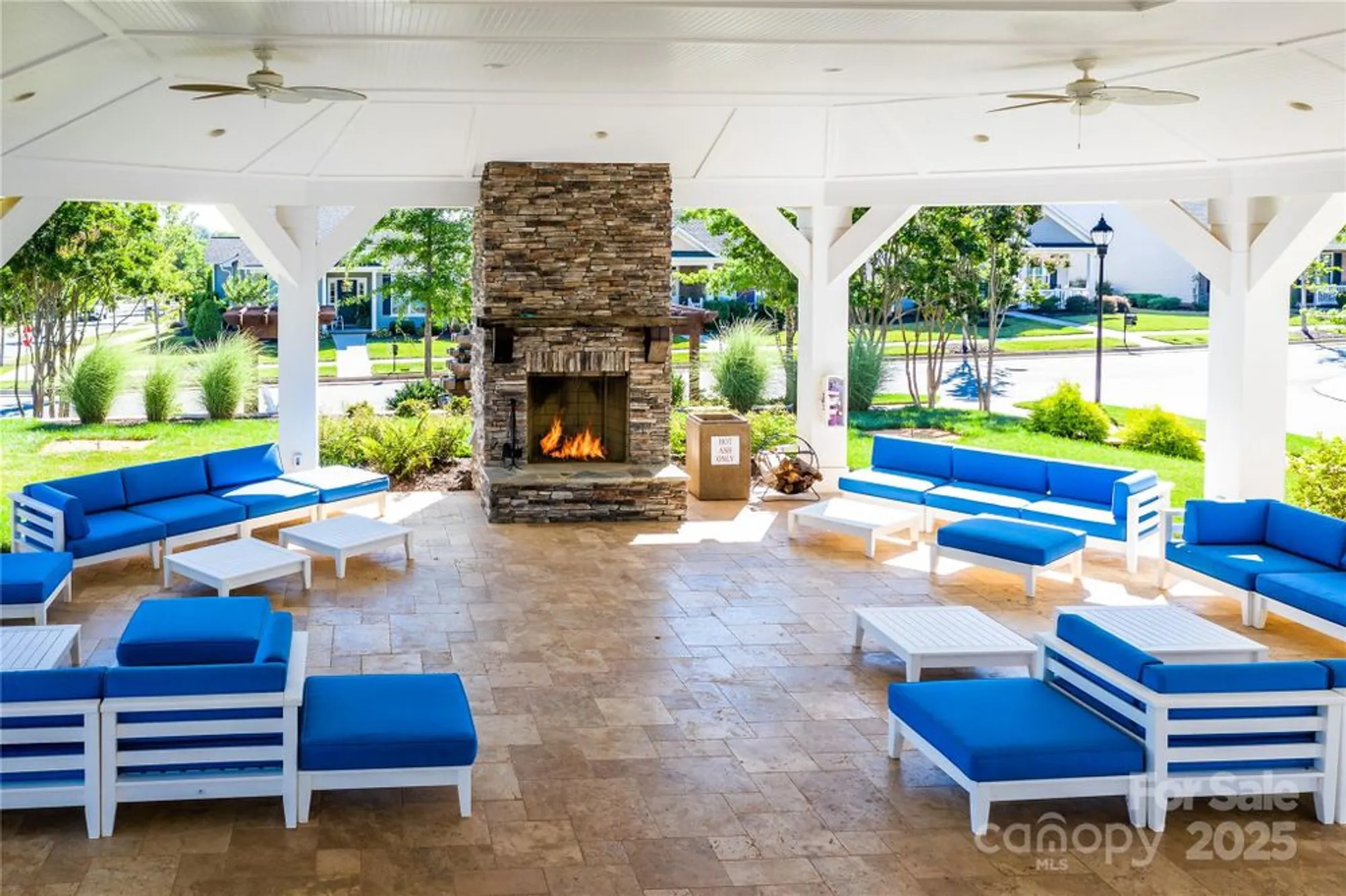 Property Slideshow image 31 of 36 | 17914 coulter pkwy, Cornelius, NC, 28031