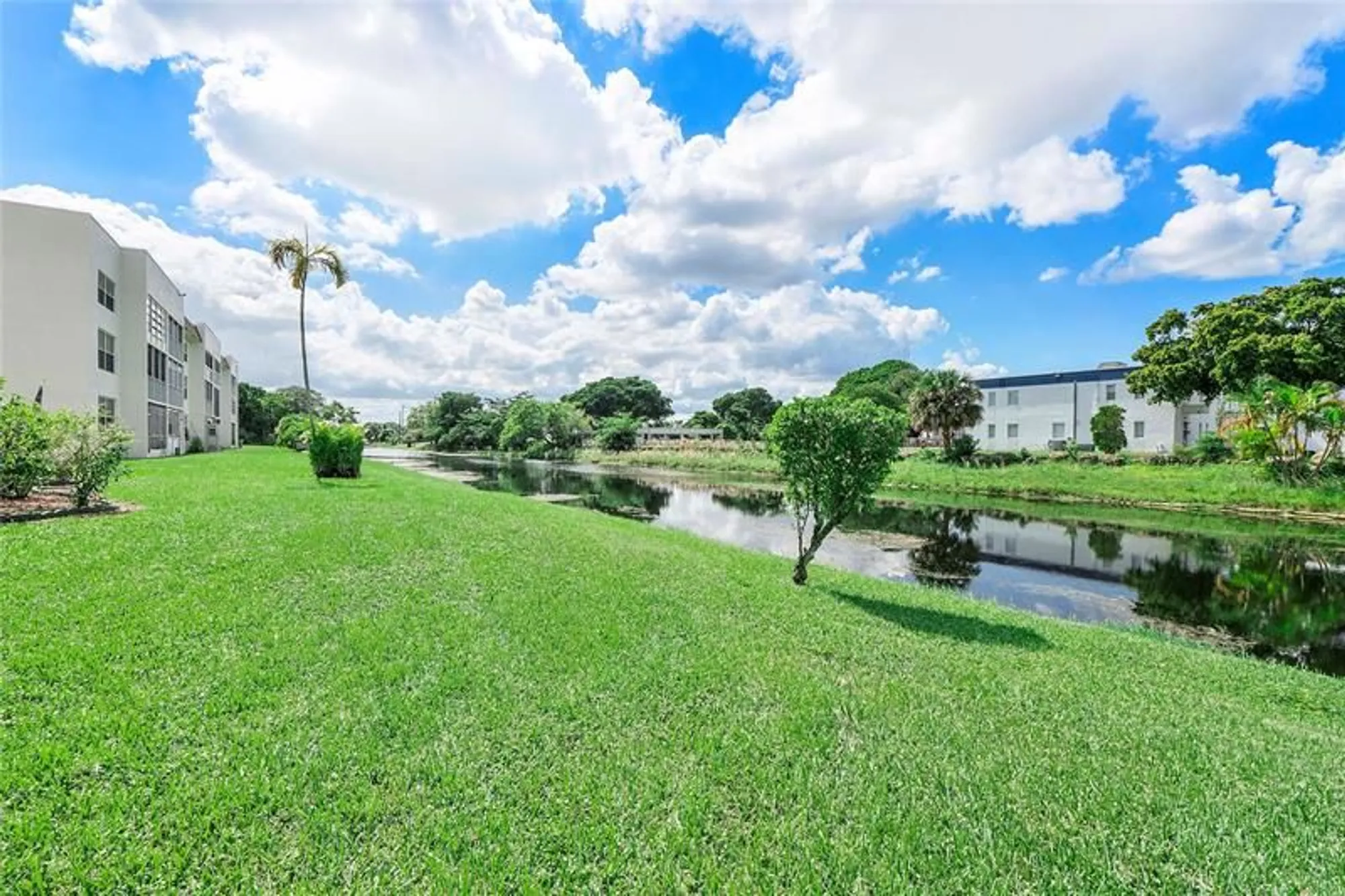 Property Slideshow image 27 of 50 | 6890 royal palm blvd 102h, Margate, FL, 33063