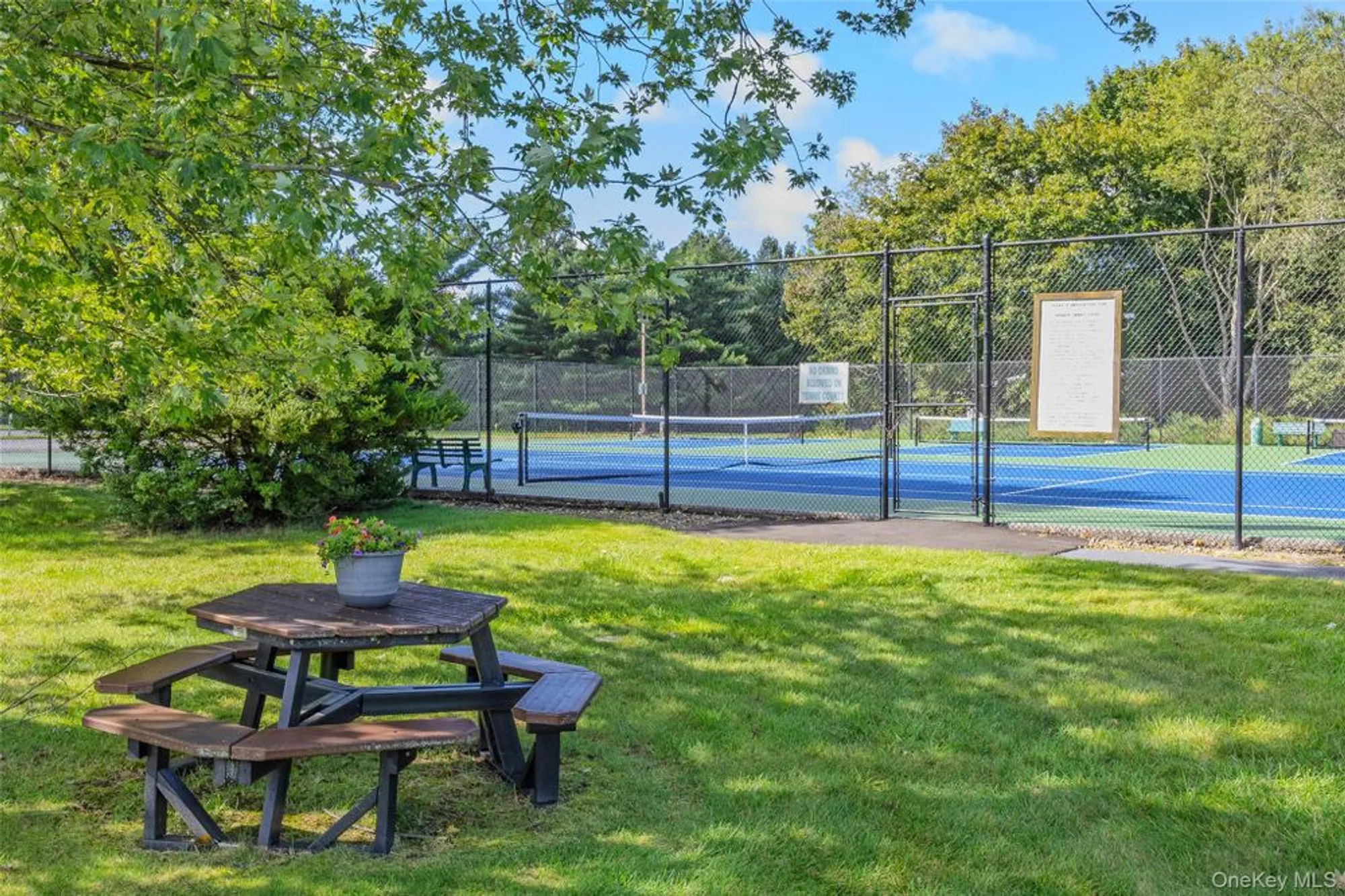 Property Slideshow image 31 of 35 | 204 bentley ct 204, Smithtown, NY, 11780