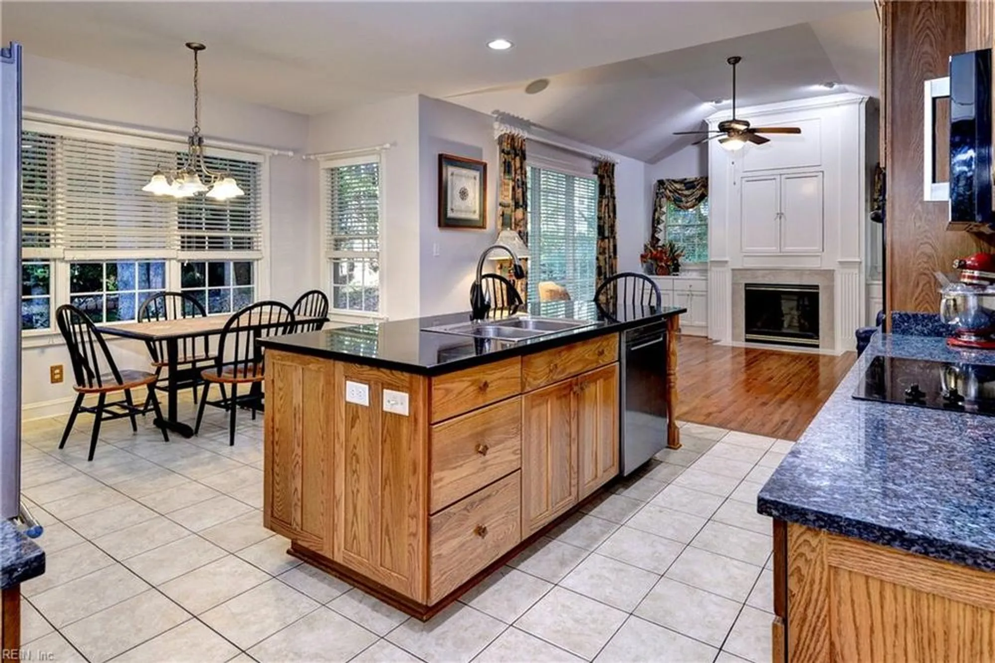 Property Slideshow image 10 of 47 | 108 aberdeen, Williamsburg, VA, 23188