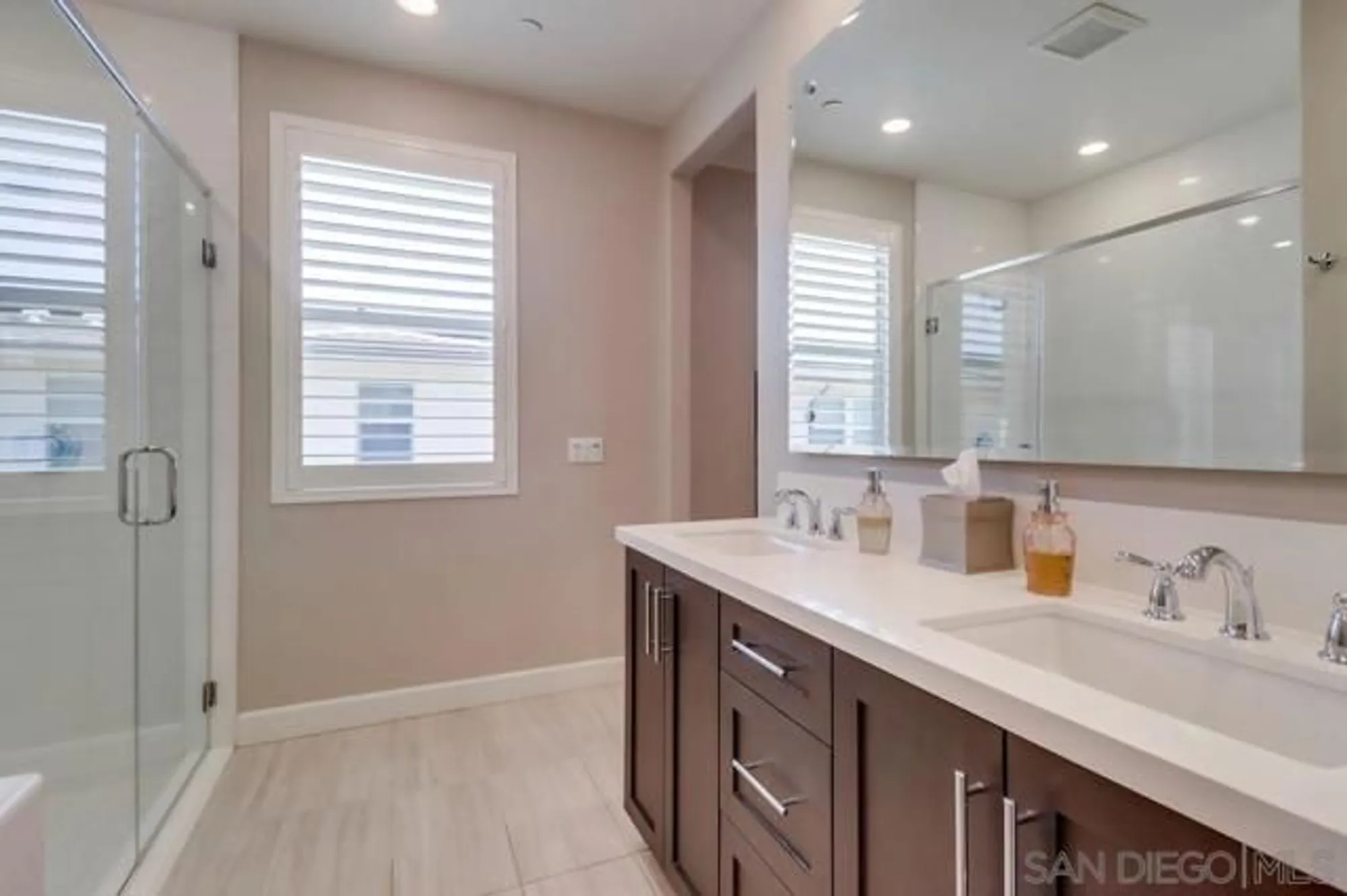 Property Slideshow image 25 of 40 | 16750 coyote bush dr unit 31, San Diego, CA, 92127