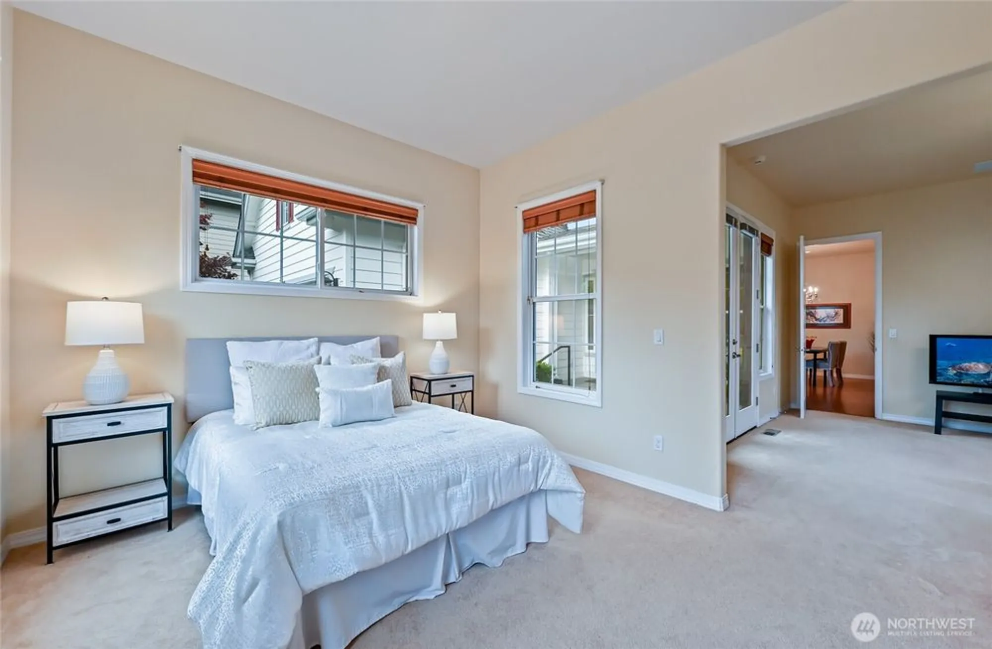 Property Slideshow image 24 of 36 | 12441 adair creek way, Redmond, WA, 98053