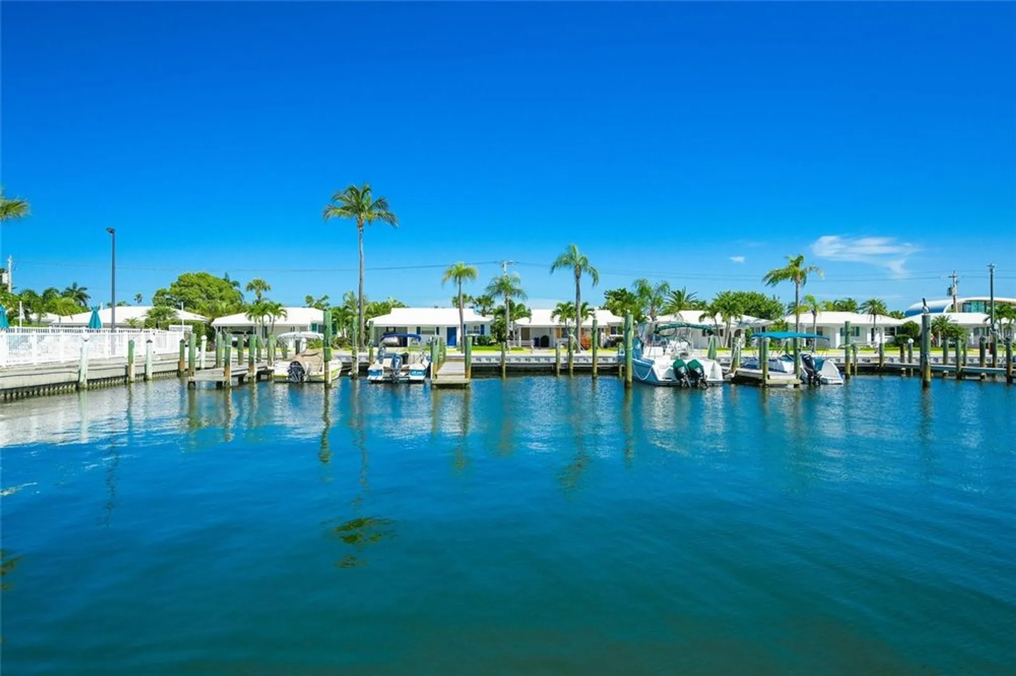 Property Slideshow image 28 of 39 | 738 el centro, Longboat Key, FL, 34228