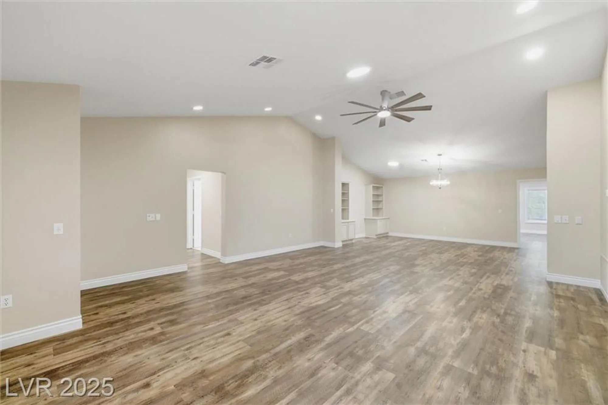 Property Slideshow image 11 of 66 | 3001 merimar dr, Las Vegas, NV, 89134