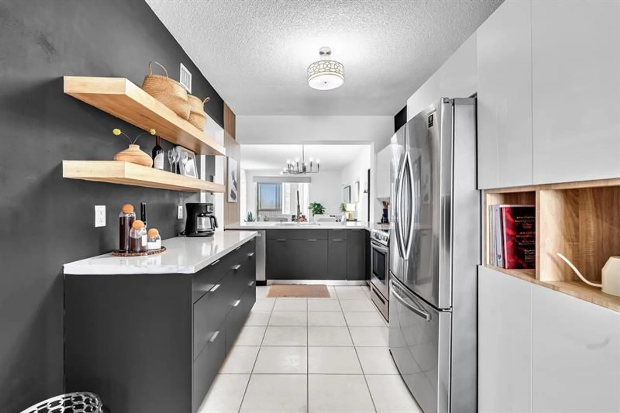 Property Slideshow image 10 of 82 | 7775 southampton ter 405, Tamarac, FL, 33321