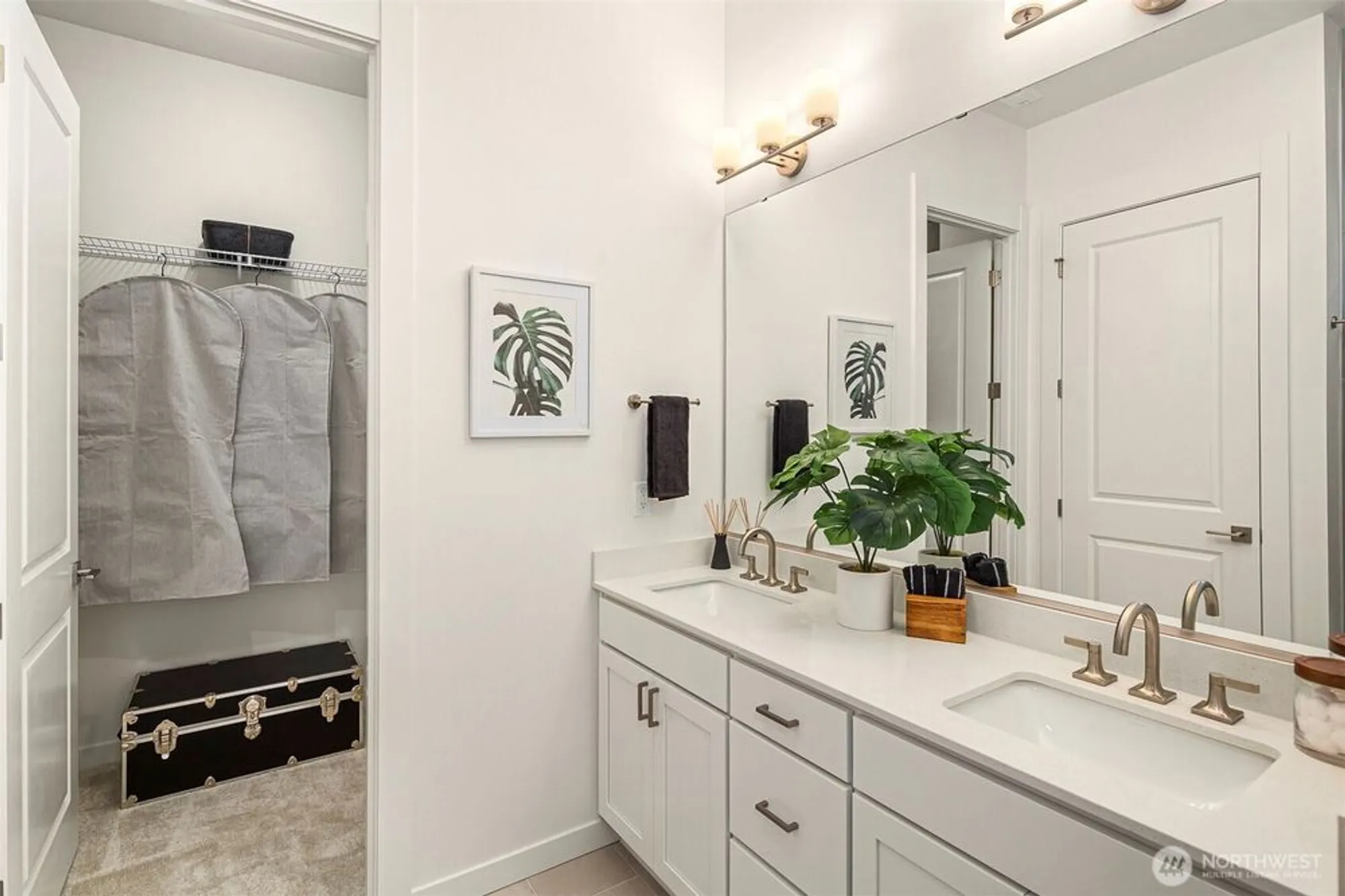 Property Slideshow image 27 of 40 | 33891 calla lily pl se, Black Diamond, WA, 98010