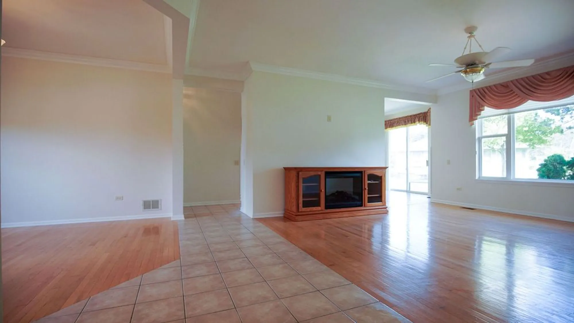 Property Slideshow image 27 of 38 | 12298 winding creek loop, Huntley, IL, 60142