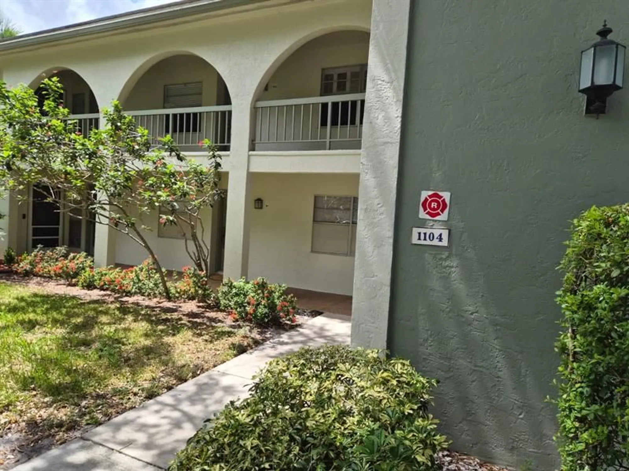 Property Slideshow image 3 of 41 | 1104 bahama bnd apt a1, Coconut Creek, FL, 33066