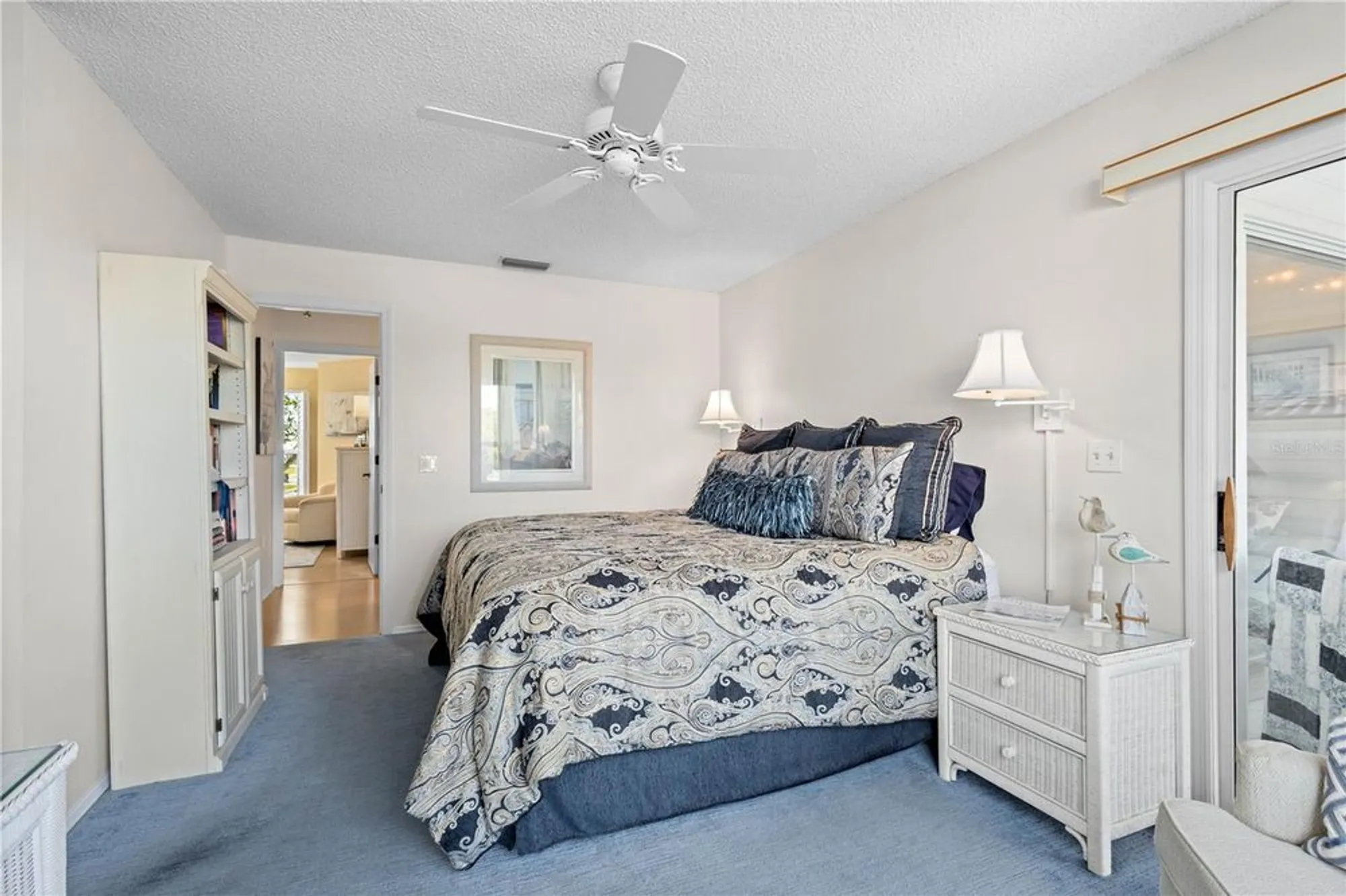 Property Slideshow image 16 of 51 | 803 audubon dr # 803, Bradenton, FL, 34209