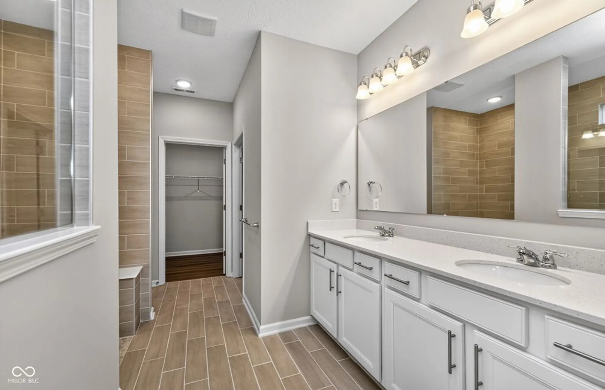 Property Slideshow image 19 of 38 | 14931 iron liege way, Westfield, IN, 46074