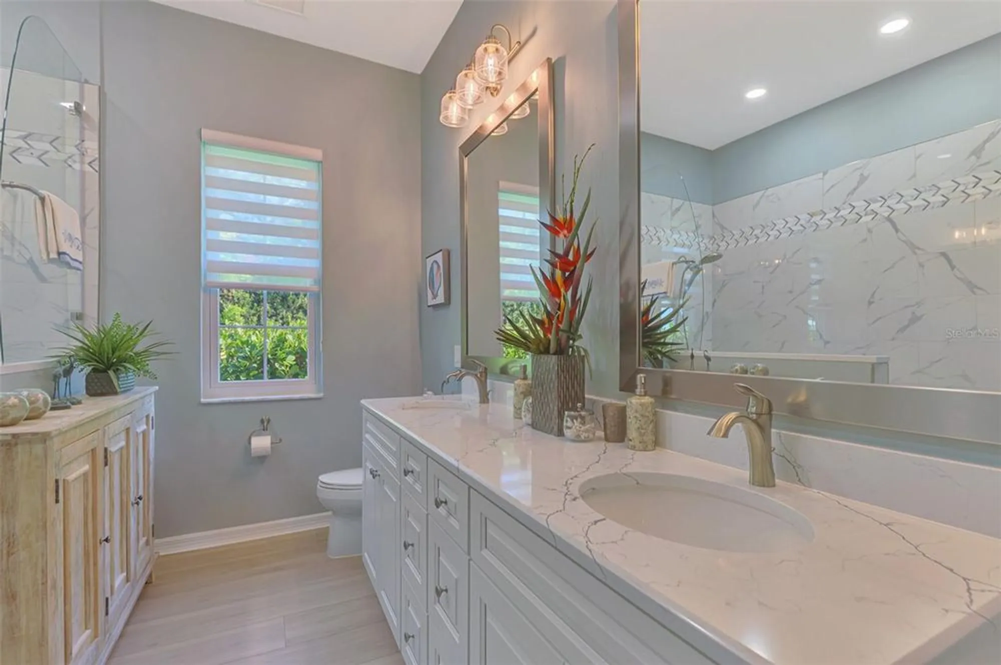 Property Slideshow image 38 of 99 | 15 fairway dr, Englewood, FL, 34223
