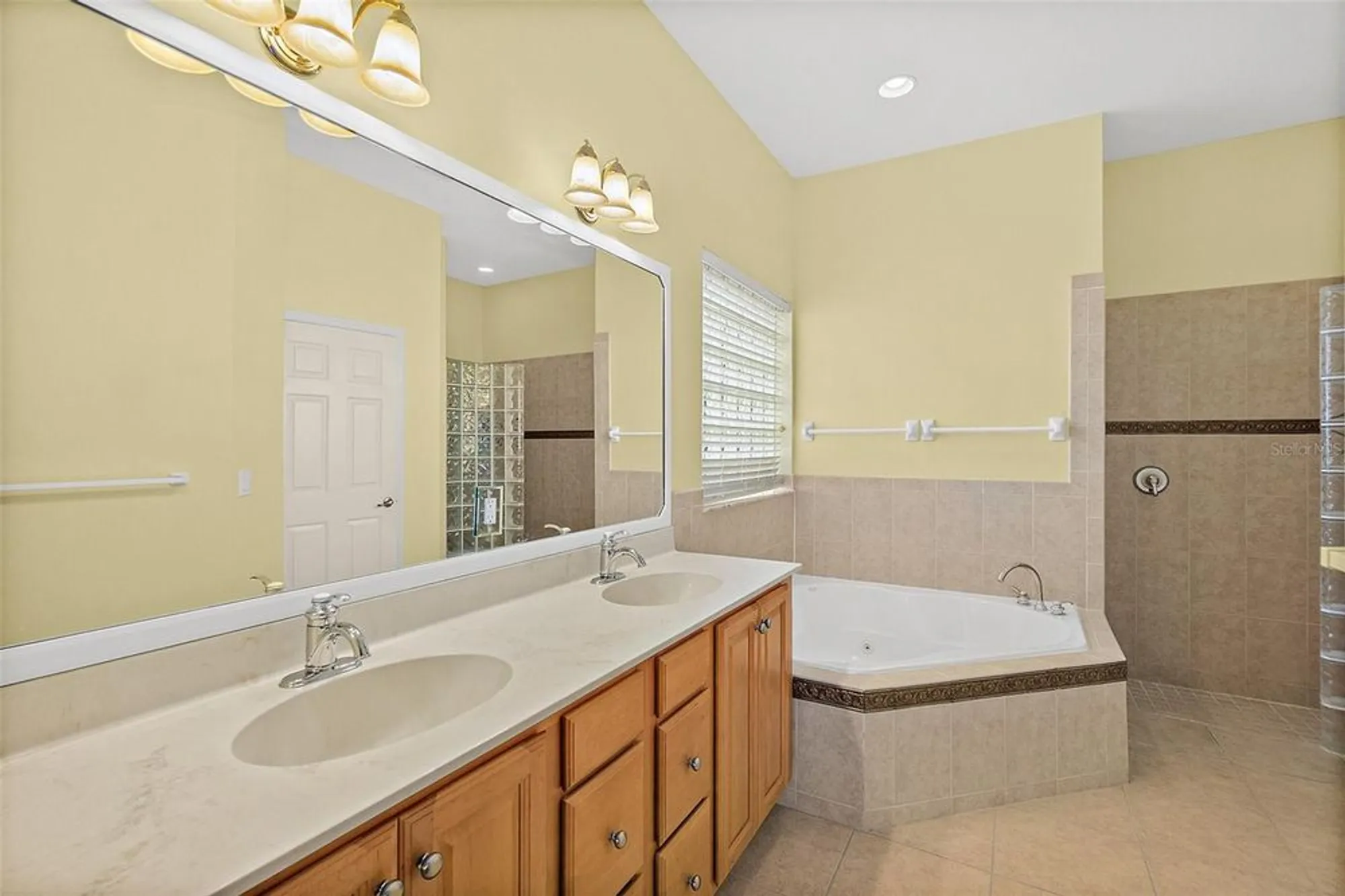 Property Slideshow image 59 of 71 | 79 southlake dr, Palm Coast, FL, 32137