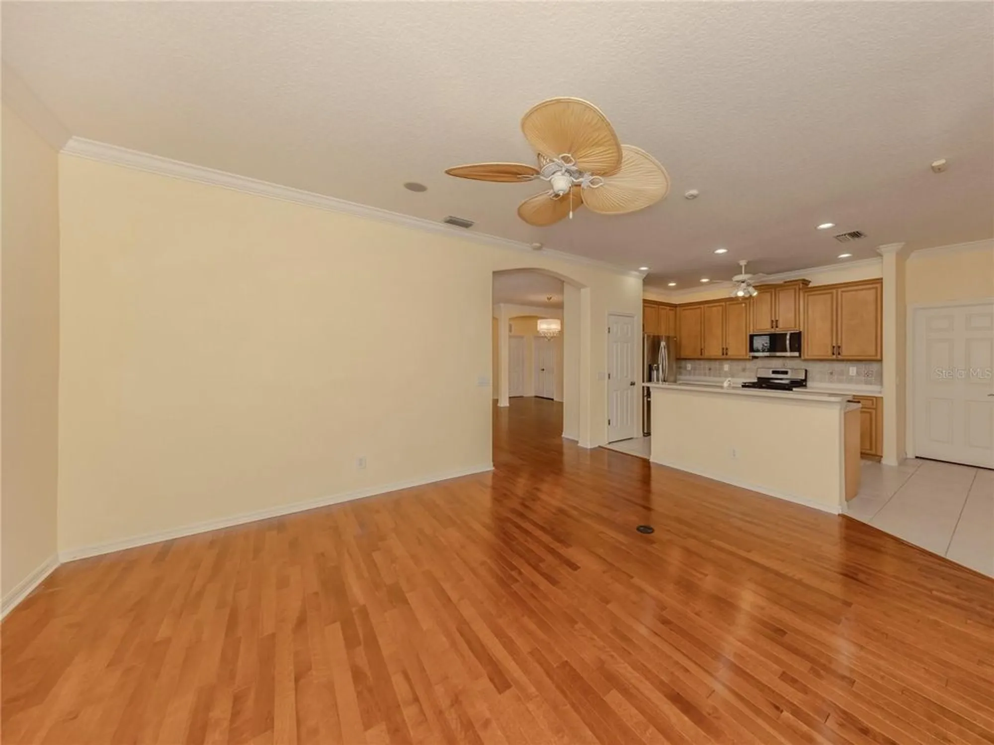 Property Slideshow image 12 of 55 | 4238 mackay falls ter, Sarasota, FL, 34243