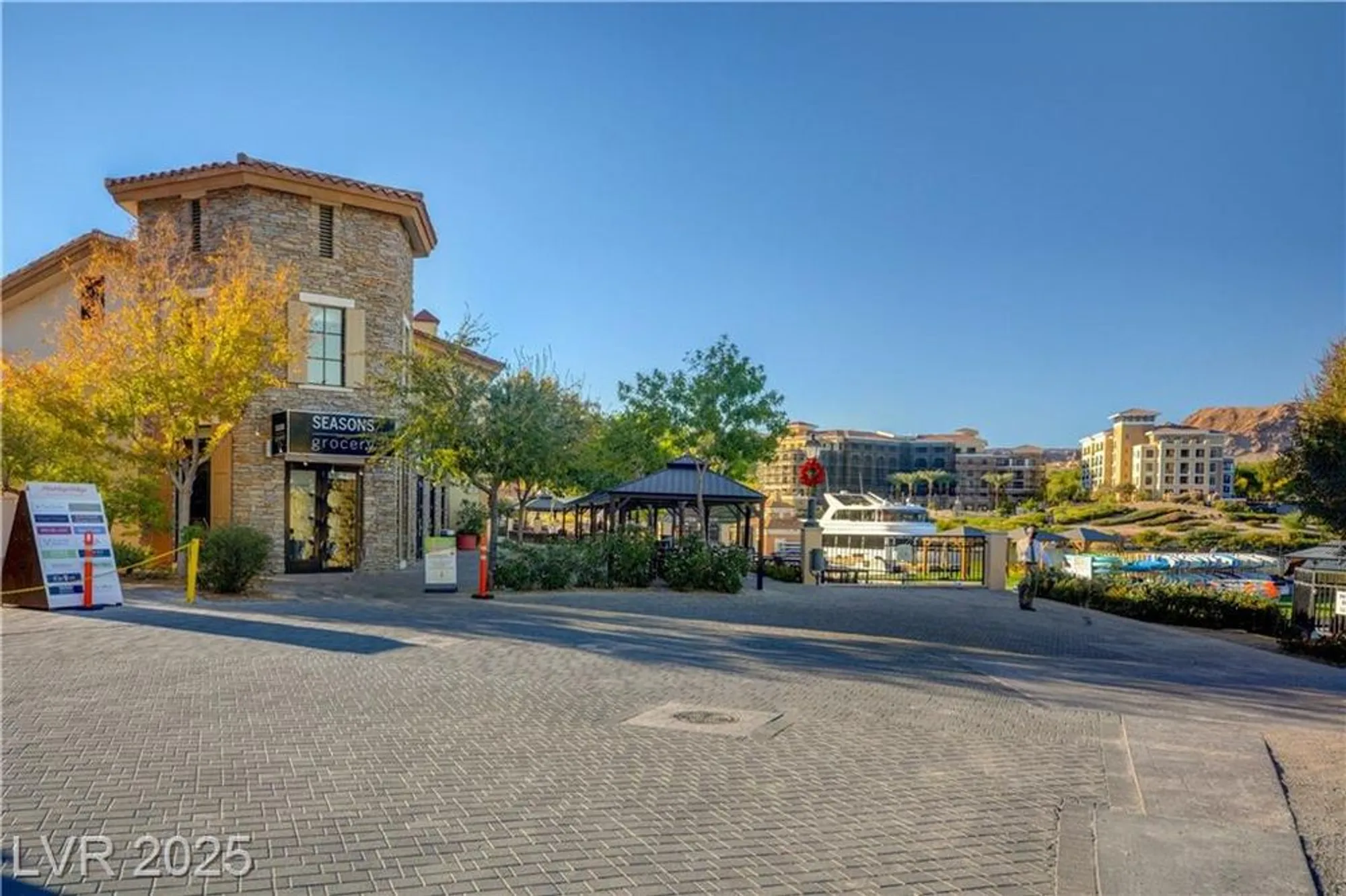 Property Slideshow image 72 of 99 | 33 reverie heights ave, Henderson, NV, 89011