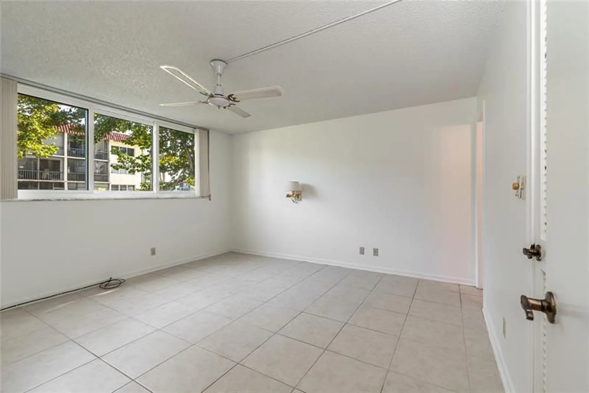 Property Slideshow image 3 of 81 | 8960 s hollybrook blvd 103, Pembroke Pines, FL, 33025