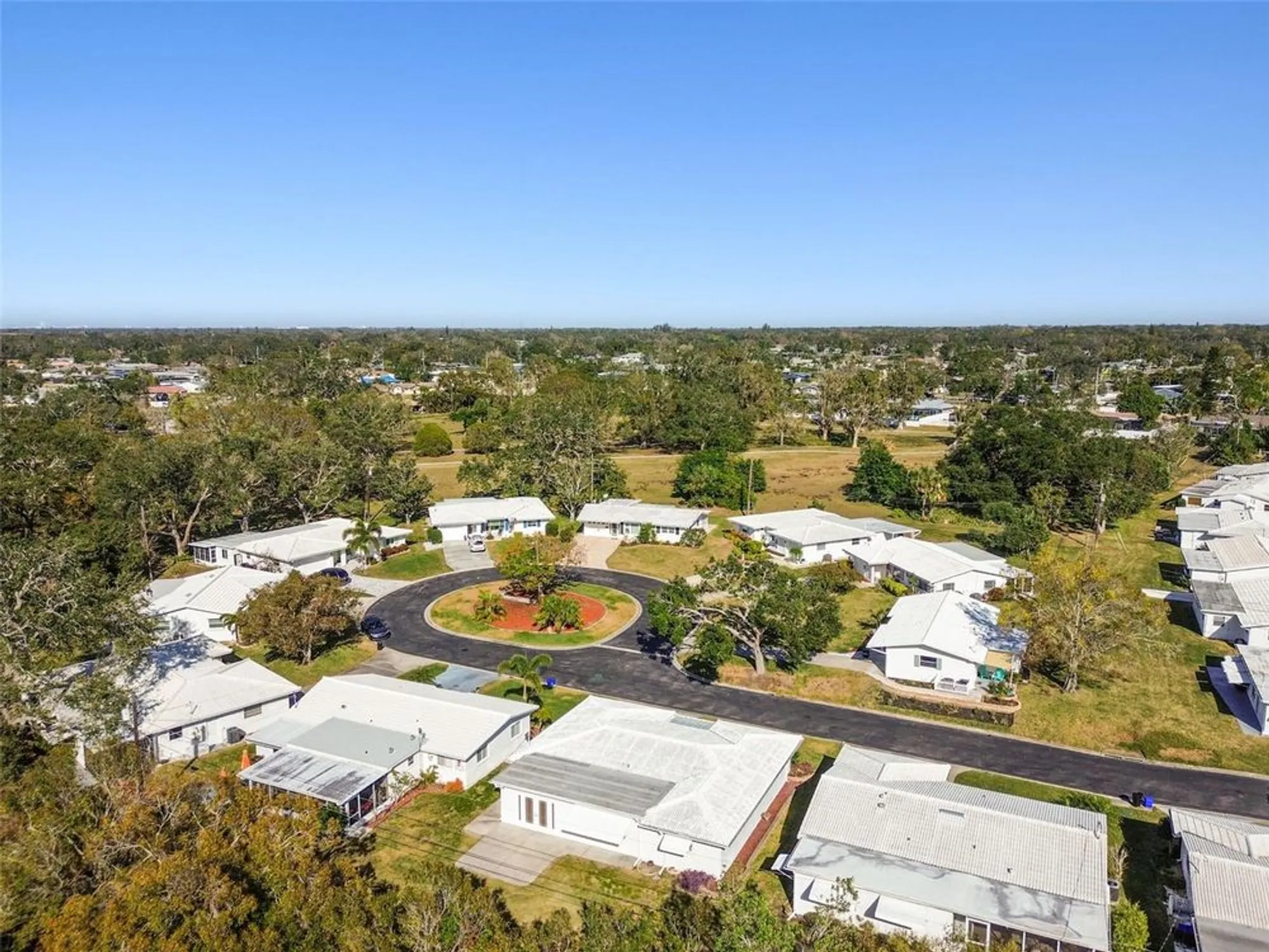 Property Slideshow image 24 of 31 | 9548 141st st, Seminole, FL, 33776