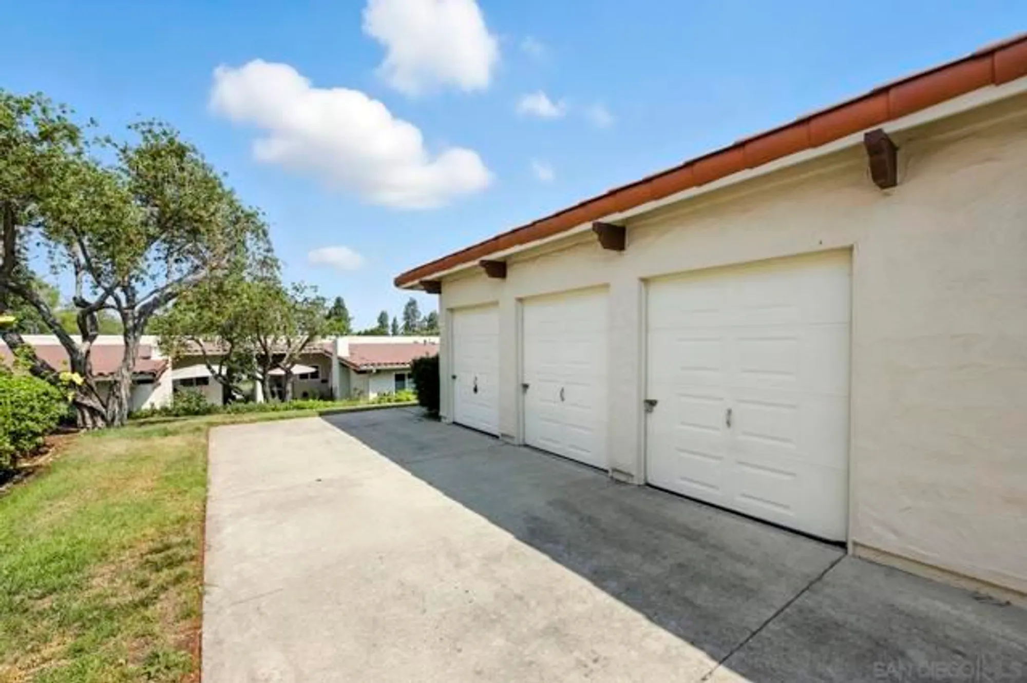 Property Slideshow image 20 of 35 | 16660 roca dr, San Diego, CA, 92128