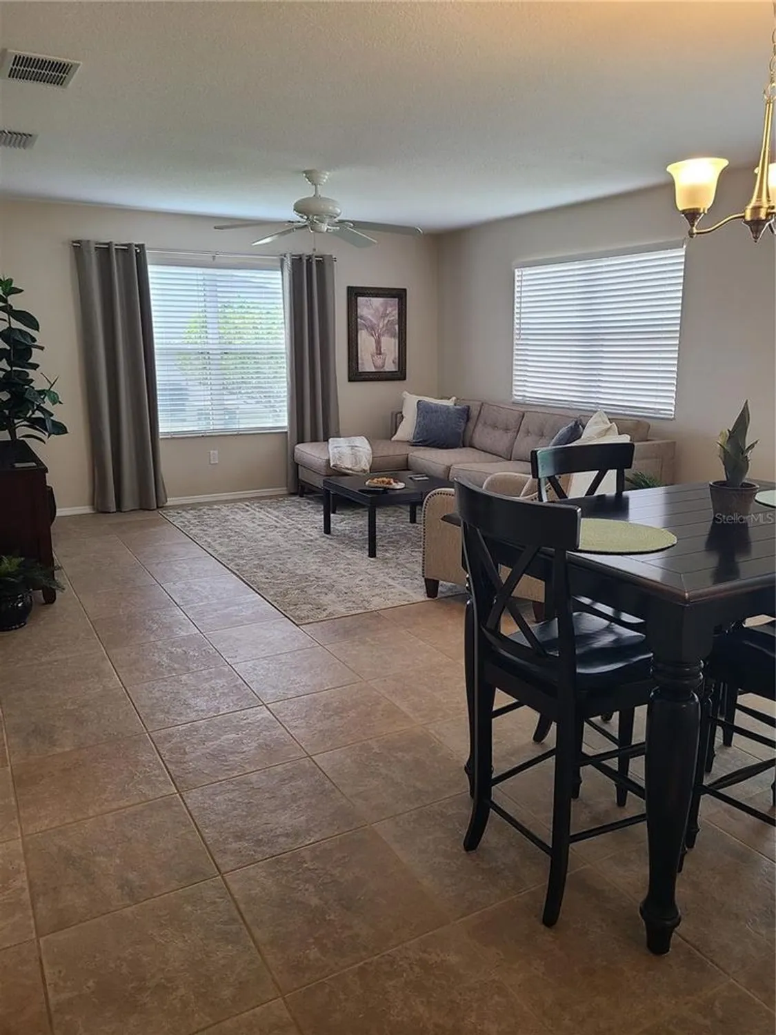 Property Slideshow image 8 of 16 | 420 canterbury ct, The Villages, FL, 32162
