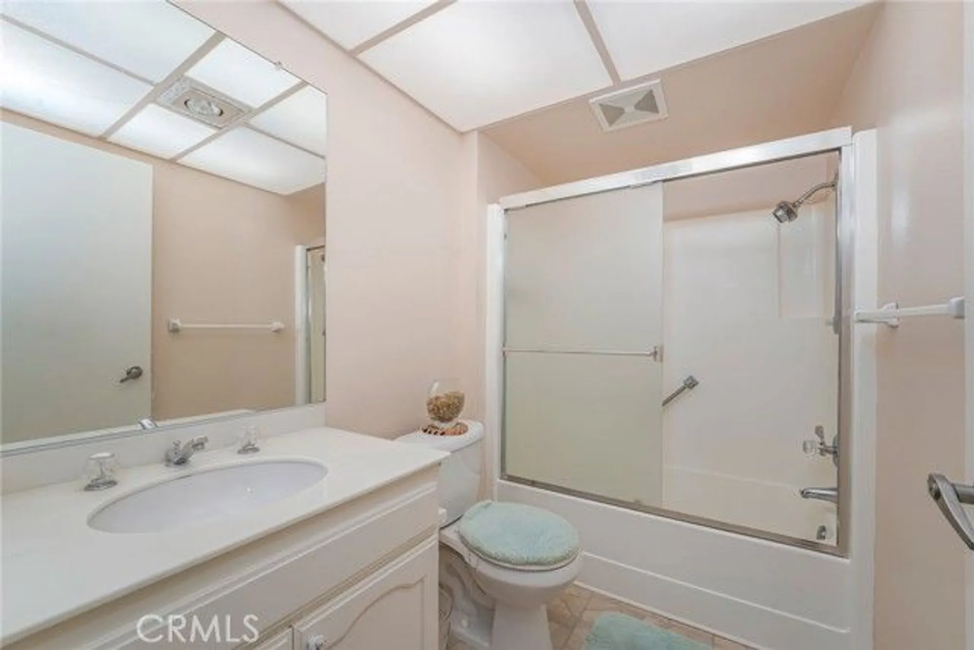 Property Slideshow image 15 of 28 | 3500 bahia blanca 3b, Laguna Woods, CA, 92637