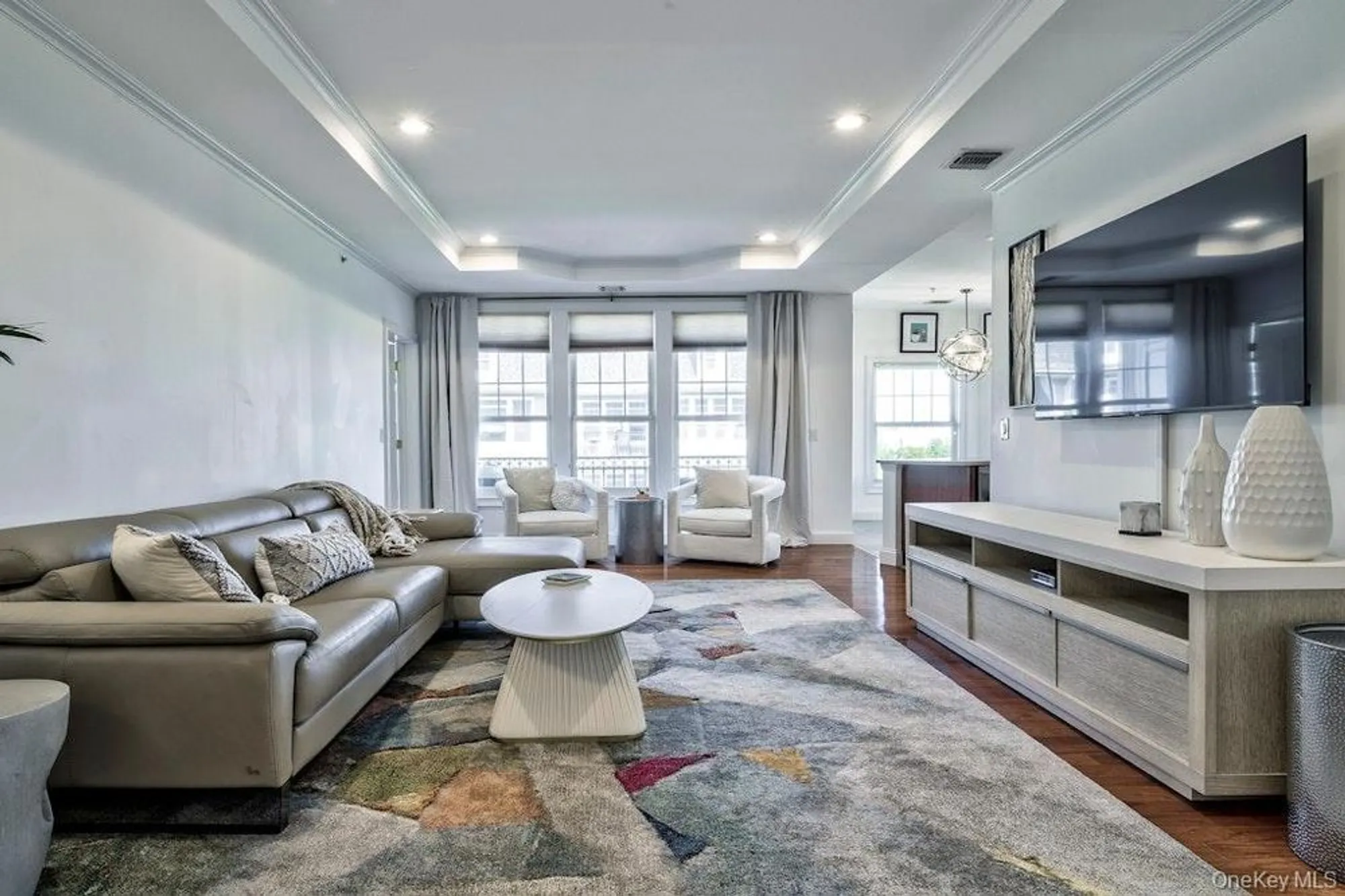 Property Slideshow image 6 of 16 | 323 roosevelt way, Westbury, NY, 11590